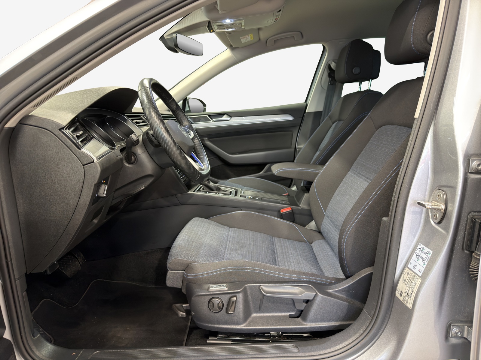 VW Passat Variant 1.4 TSI GTE Hybrid DSG-image-7
