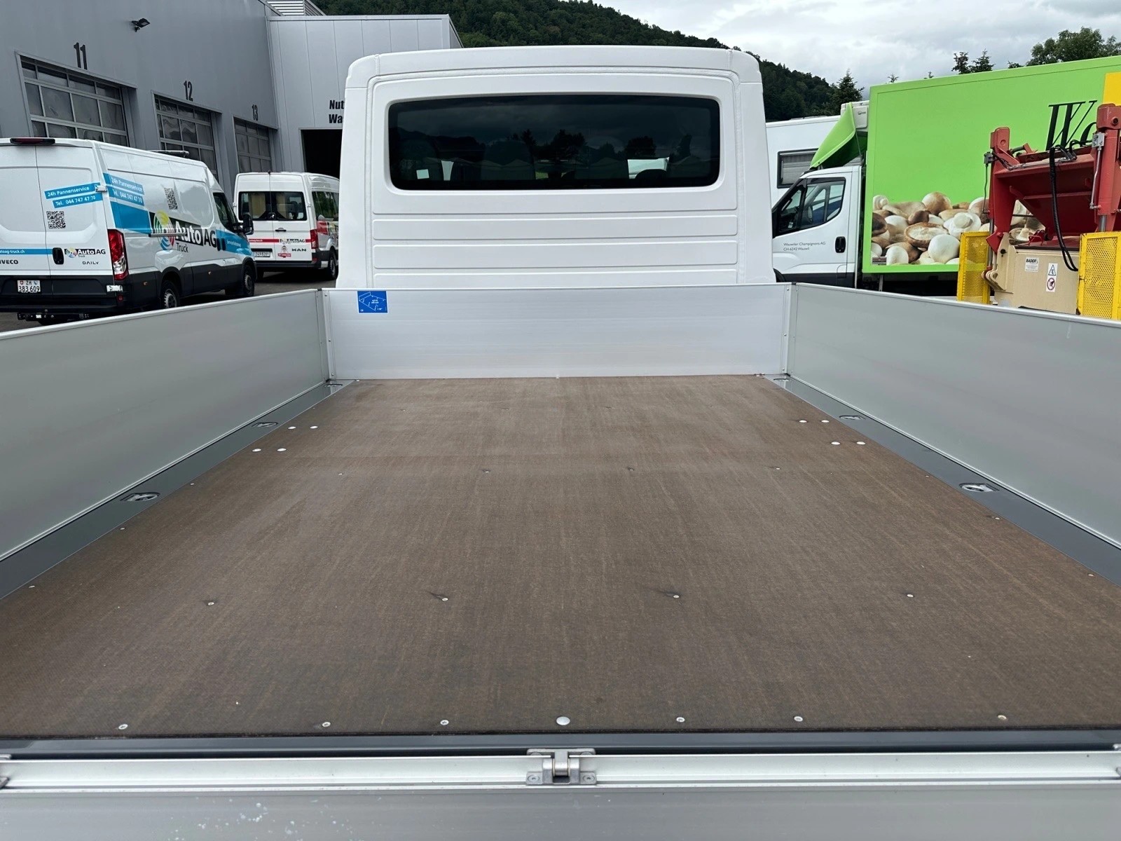 MAN 3.180 Automat 4x4 Doppelkabine mit Brücke-image-3