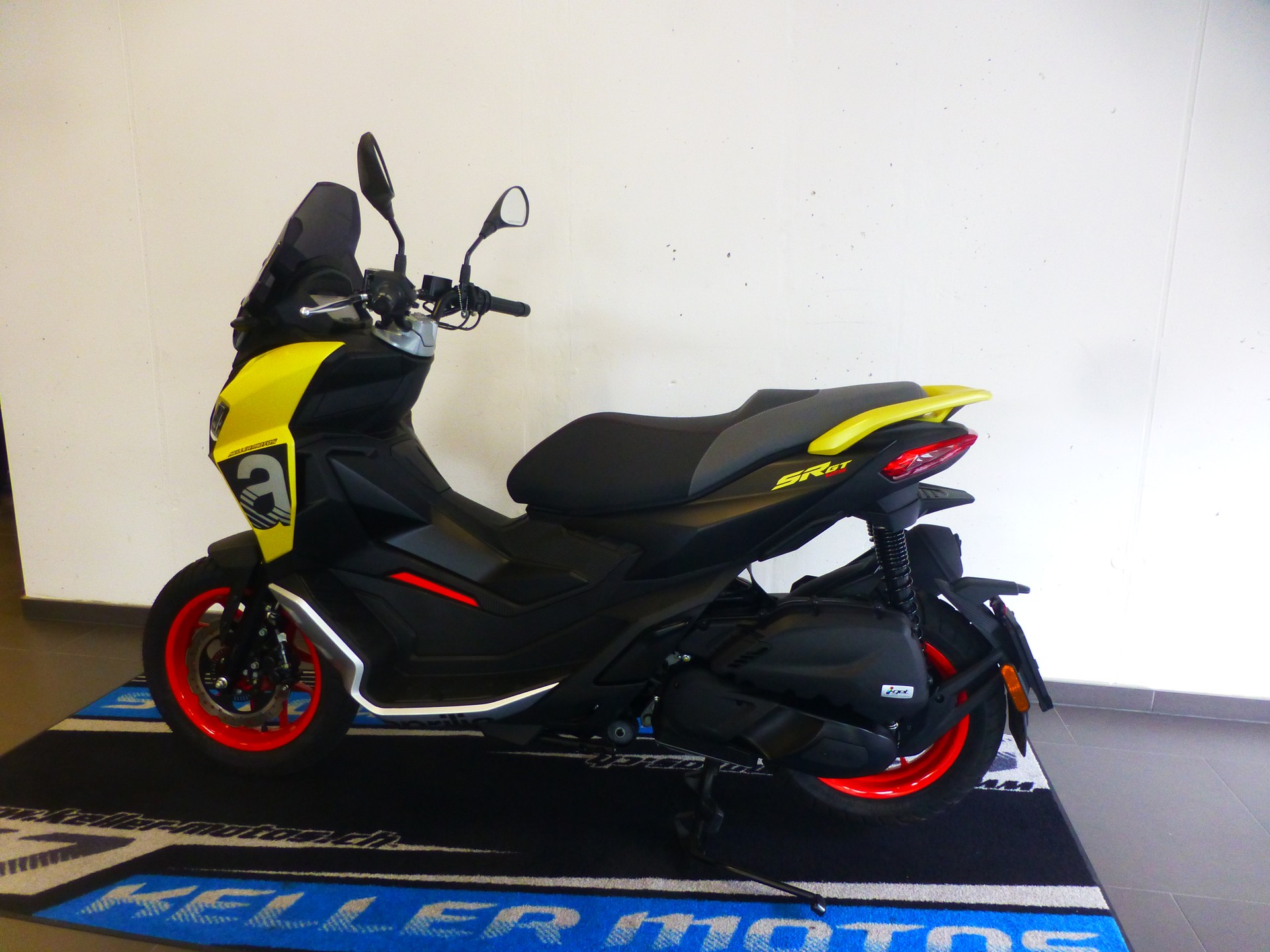 APRILIA SR 125 GT Sport ABS-showroom-element-3