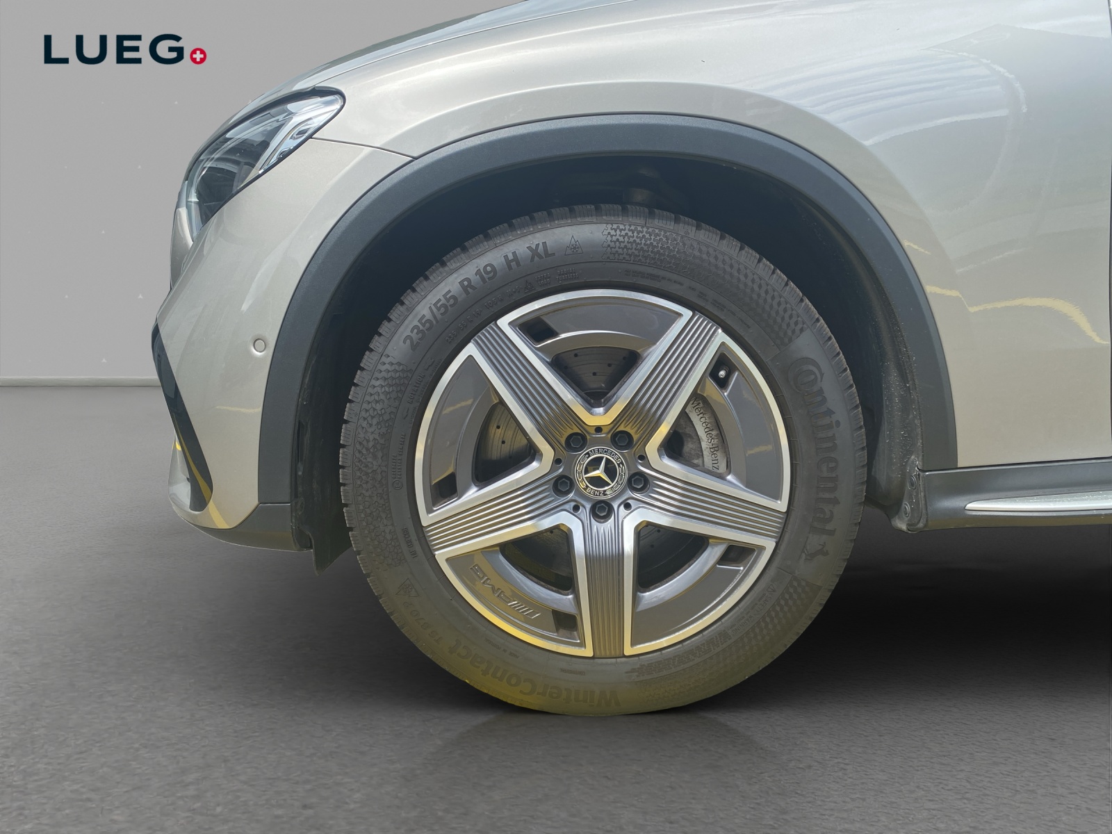 MERCEDES-BENZ GLC 200 4M - AMG / Panorama-Dach / Rückfahrkamera-image-7