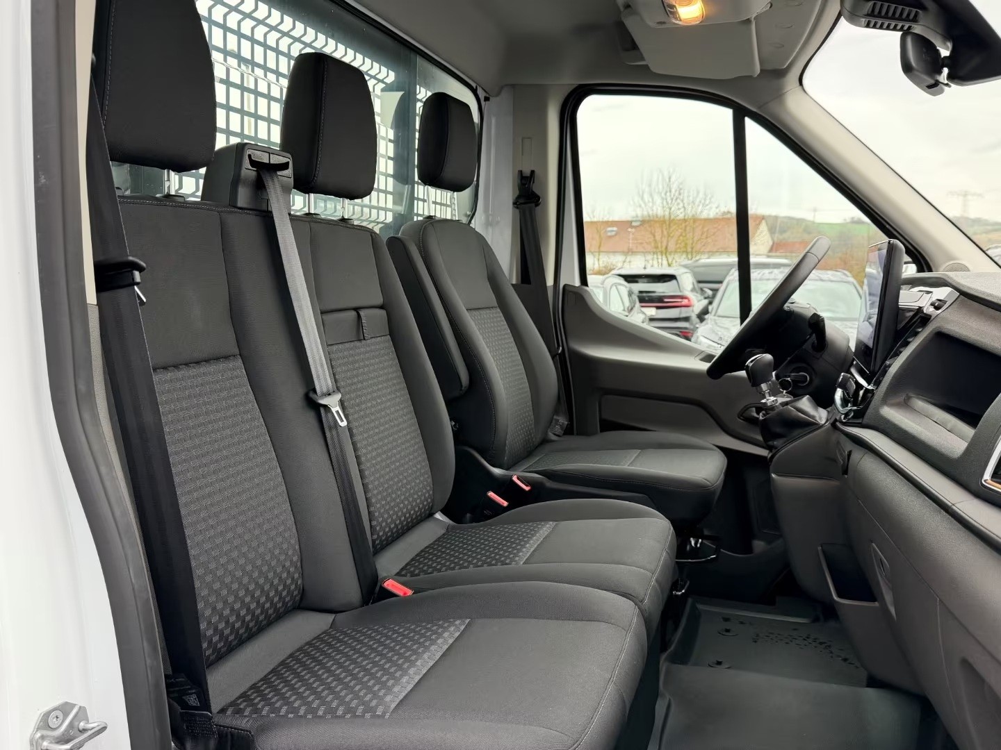 FORD Transit 350 L3 Trend 2.0 TDCi 130 4WD-image-9