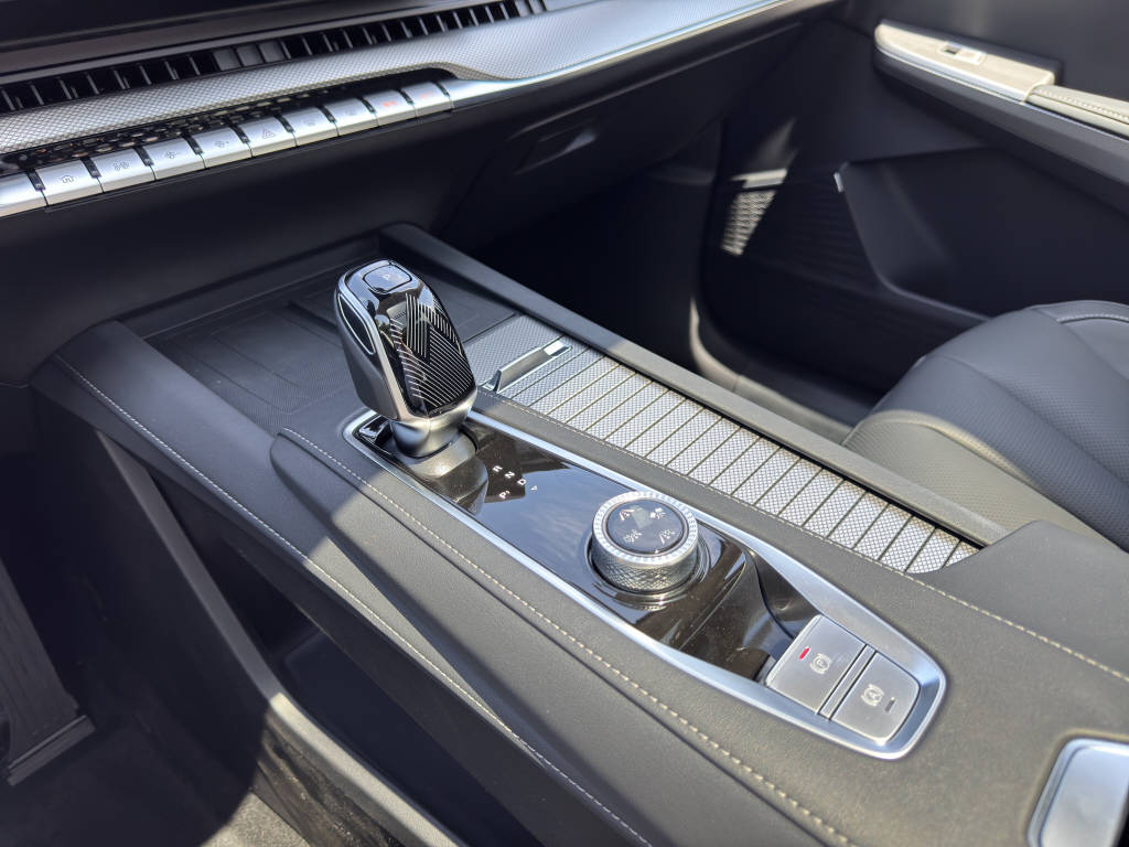 MG S9 1.5 PHEV Premium 299 ch-image-11