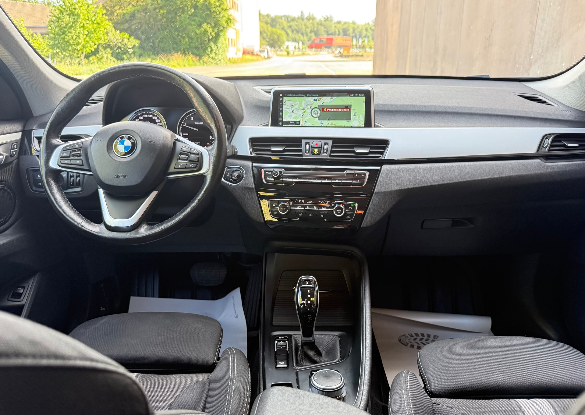 BMW X1 xDrive 18d Steptronic-image-5