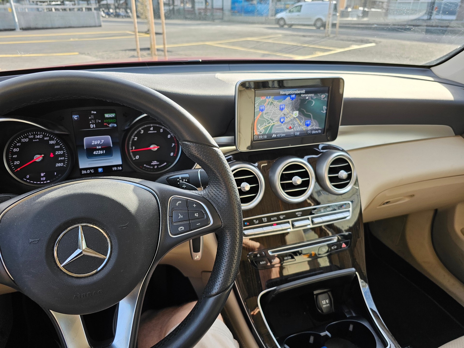 MERCEDES-BENZ GLC 350 e Off-Road 4m-image-9