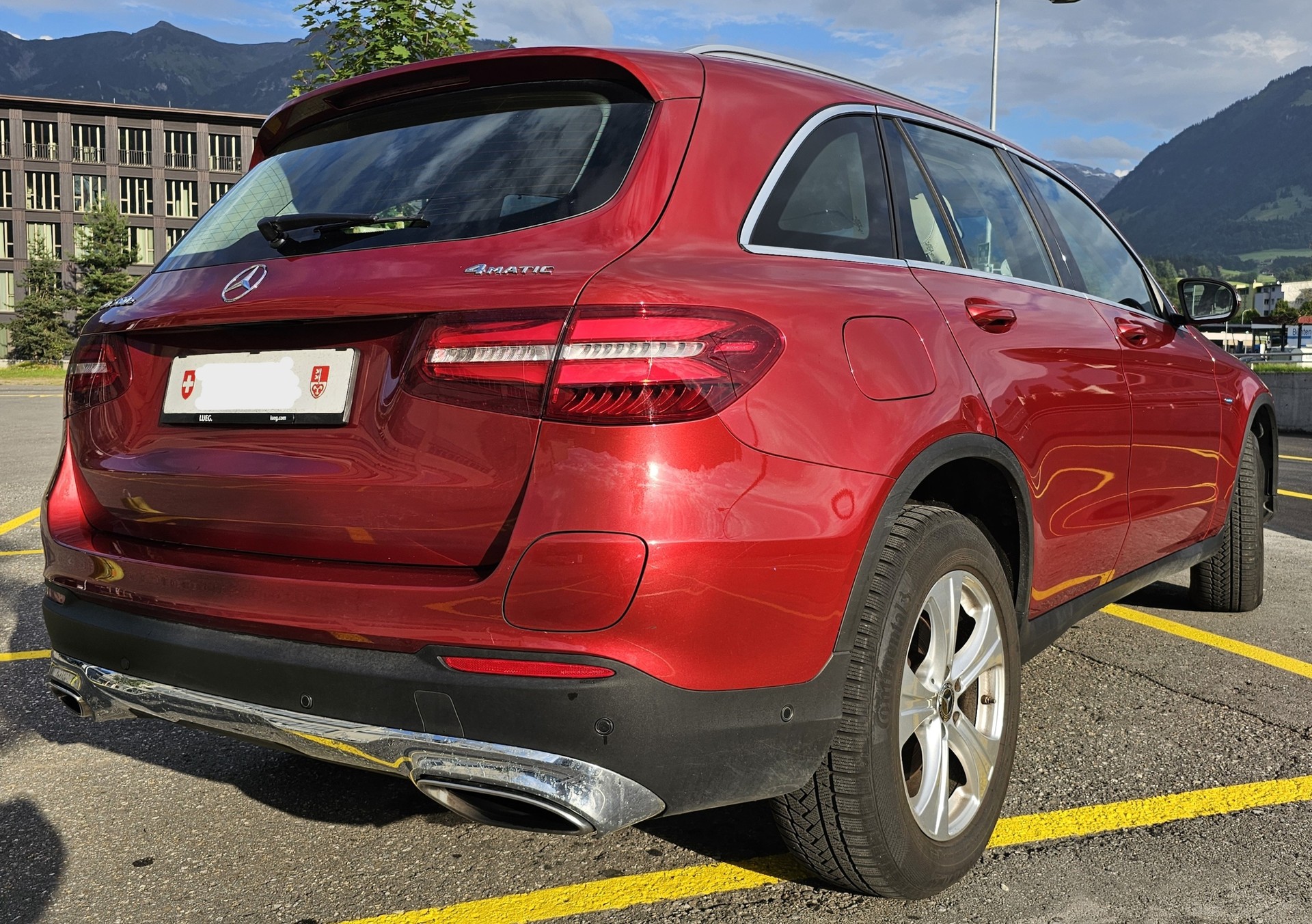 MERCEDES-BENZ GLC 350 e Off-Road 4m-image-4