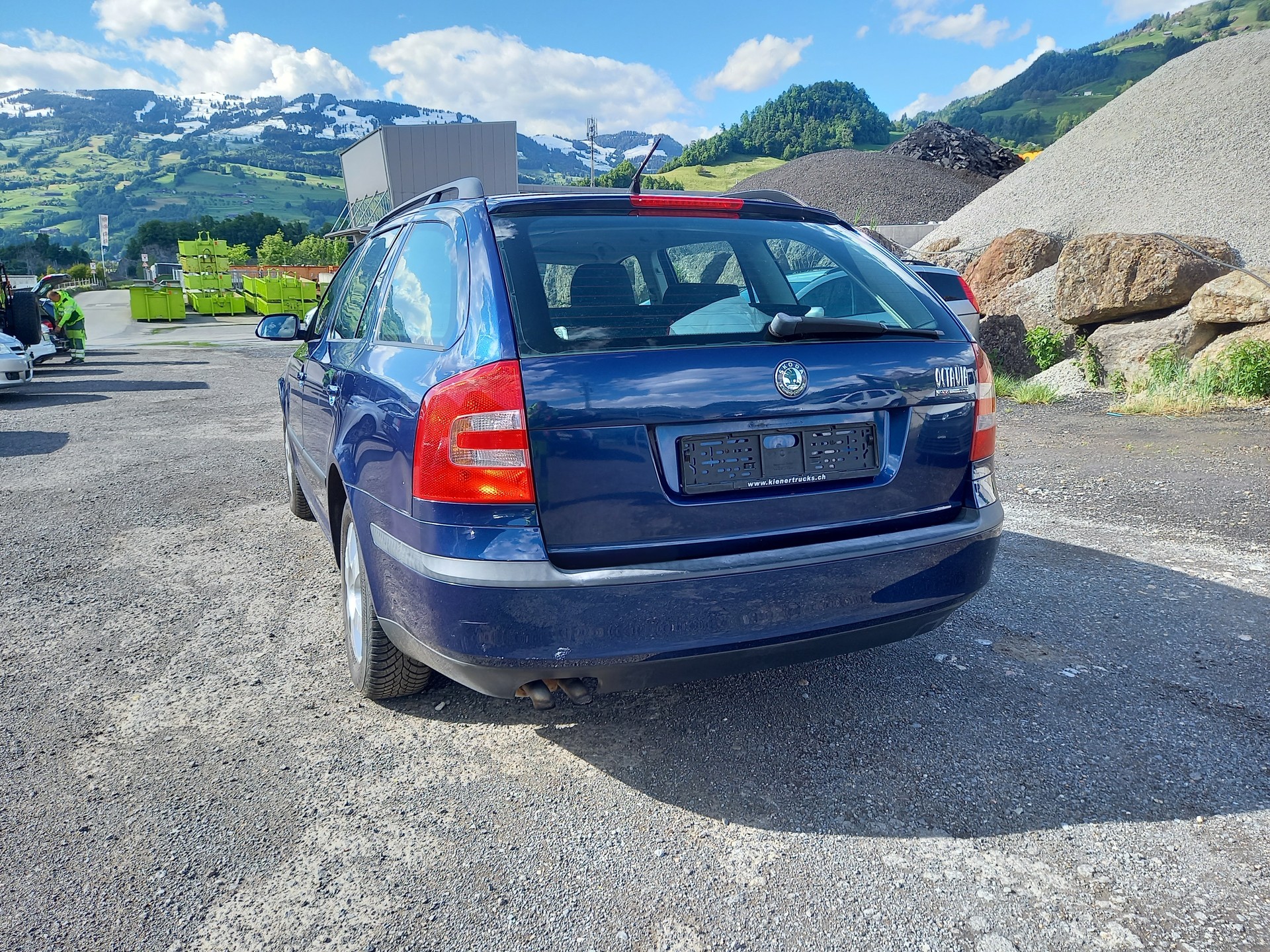 SKODA 1.9 TDI 105 Ambiente-image-1