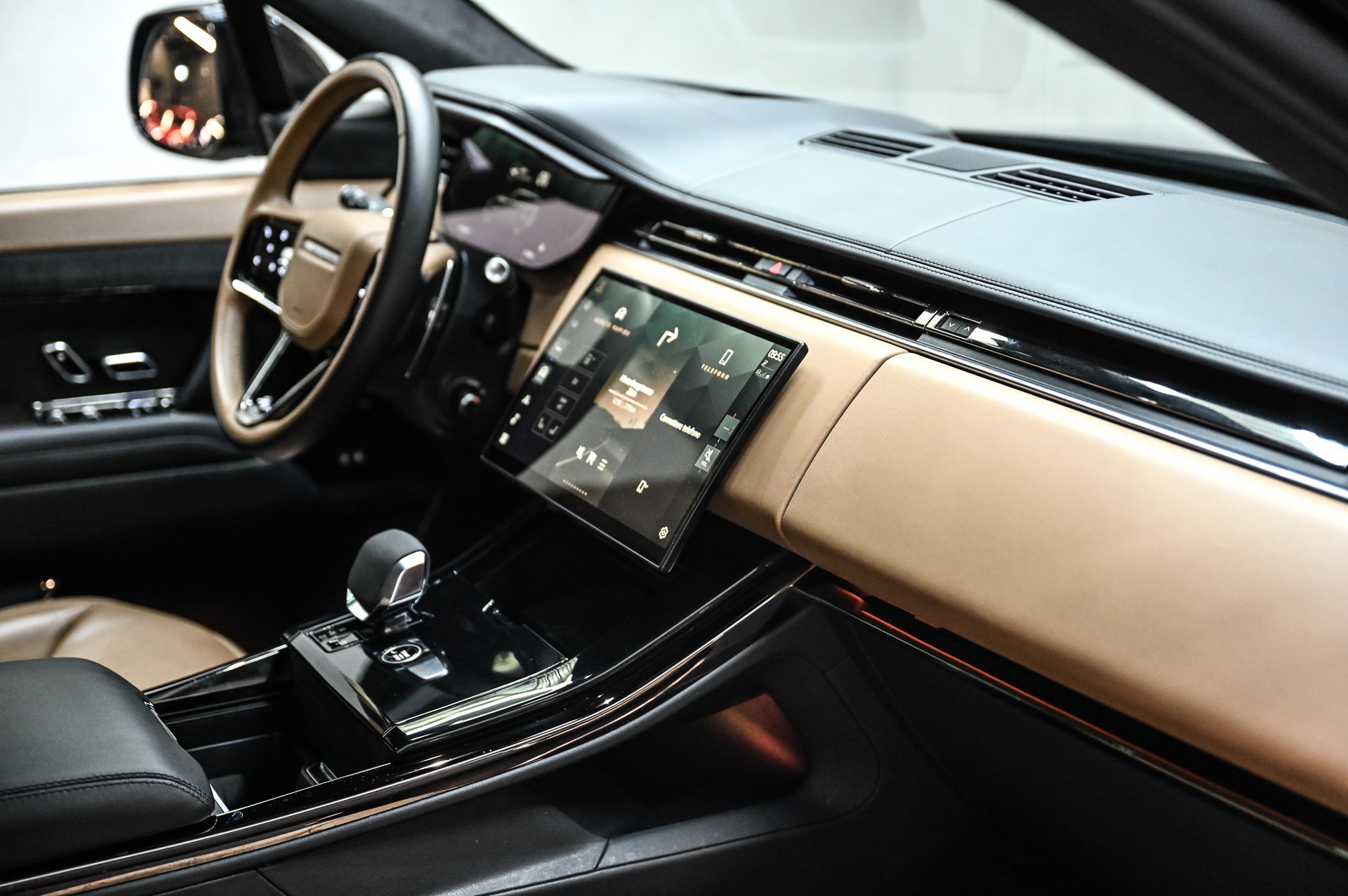 LAND ROVER Range Rover Sport 3.0 I6 P550e Autobiography-image-21