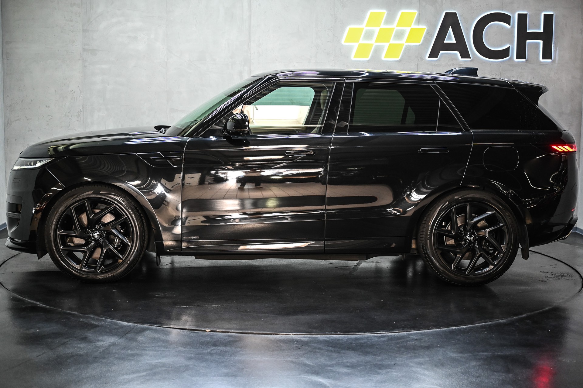 LAND ROVER Range Rover Sport 3.0 I6 P550e Autobiography-image-4