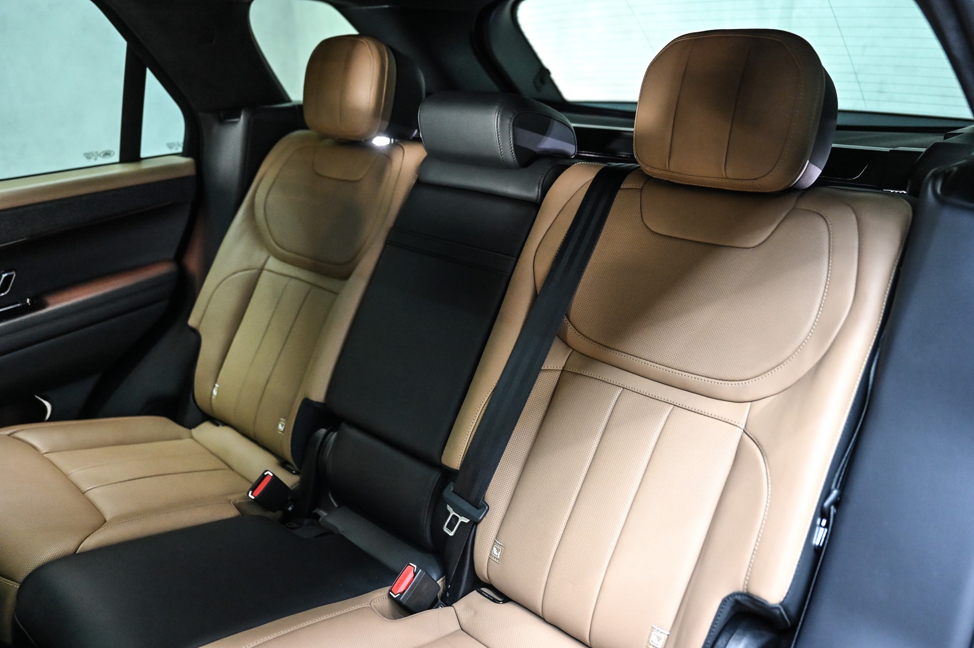 LAND ROVER Range Rover Sport 3.0 I6 P550e Autobiography-image-23