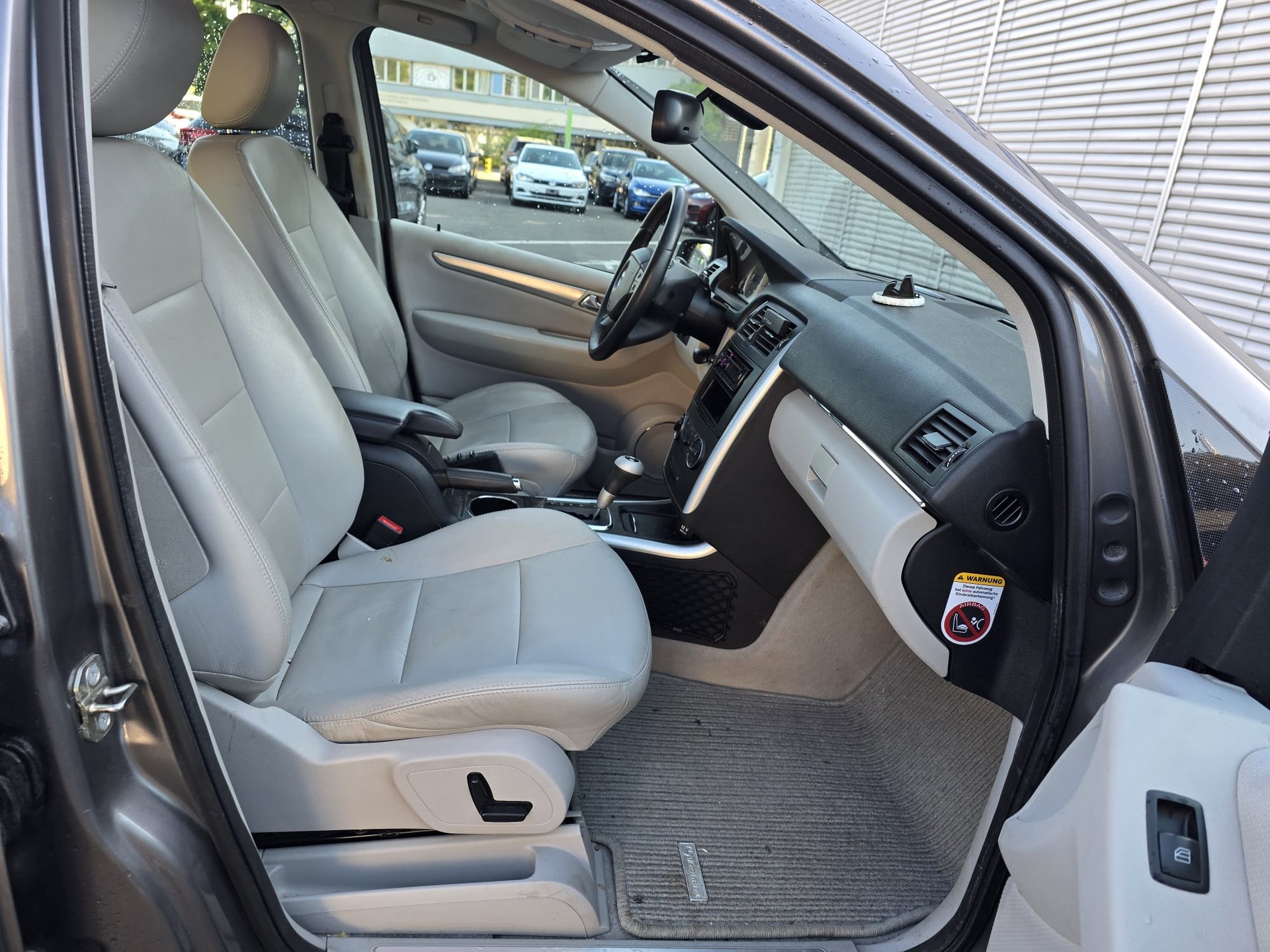 MERCEDES-BENZ B 200 T Autotronic-image-13
