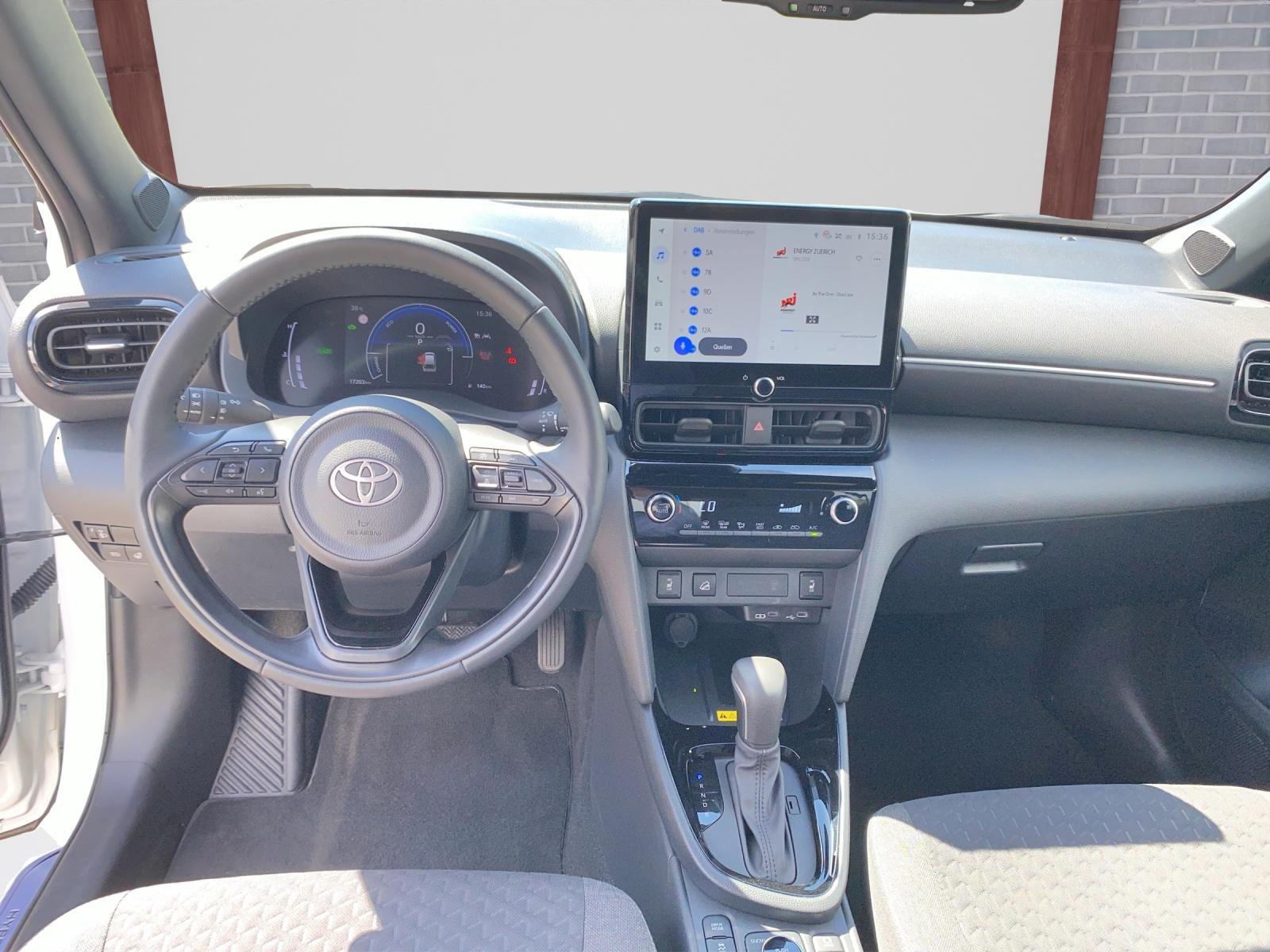 TOYOTA Yaris Cross 1.5 VVT-i HSD Trend AWD-i-image-8