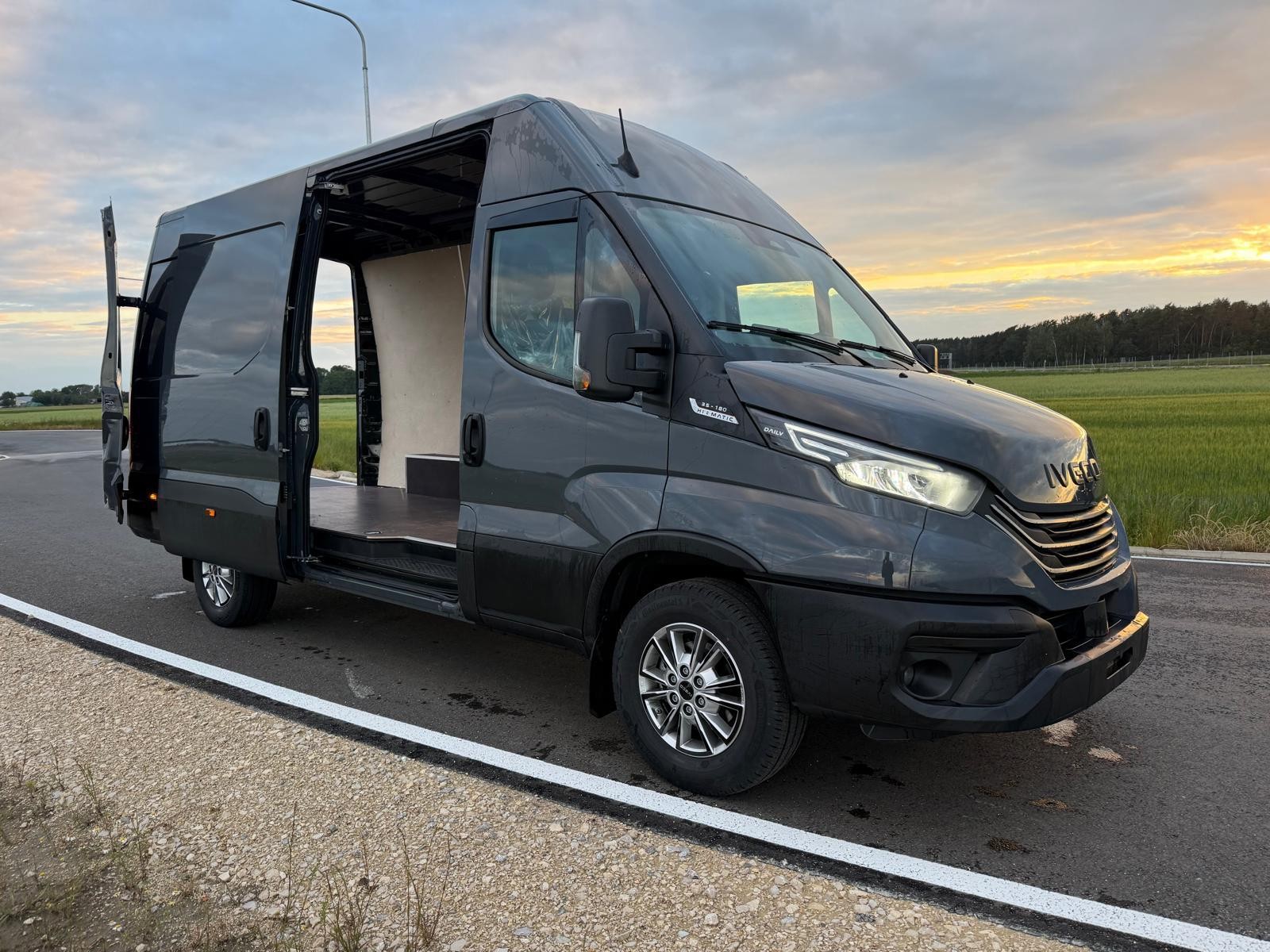 IVECO 35 S 18H A8 V-image-12