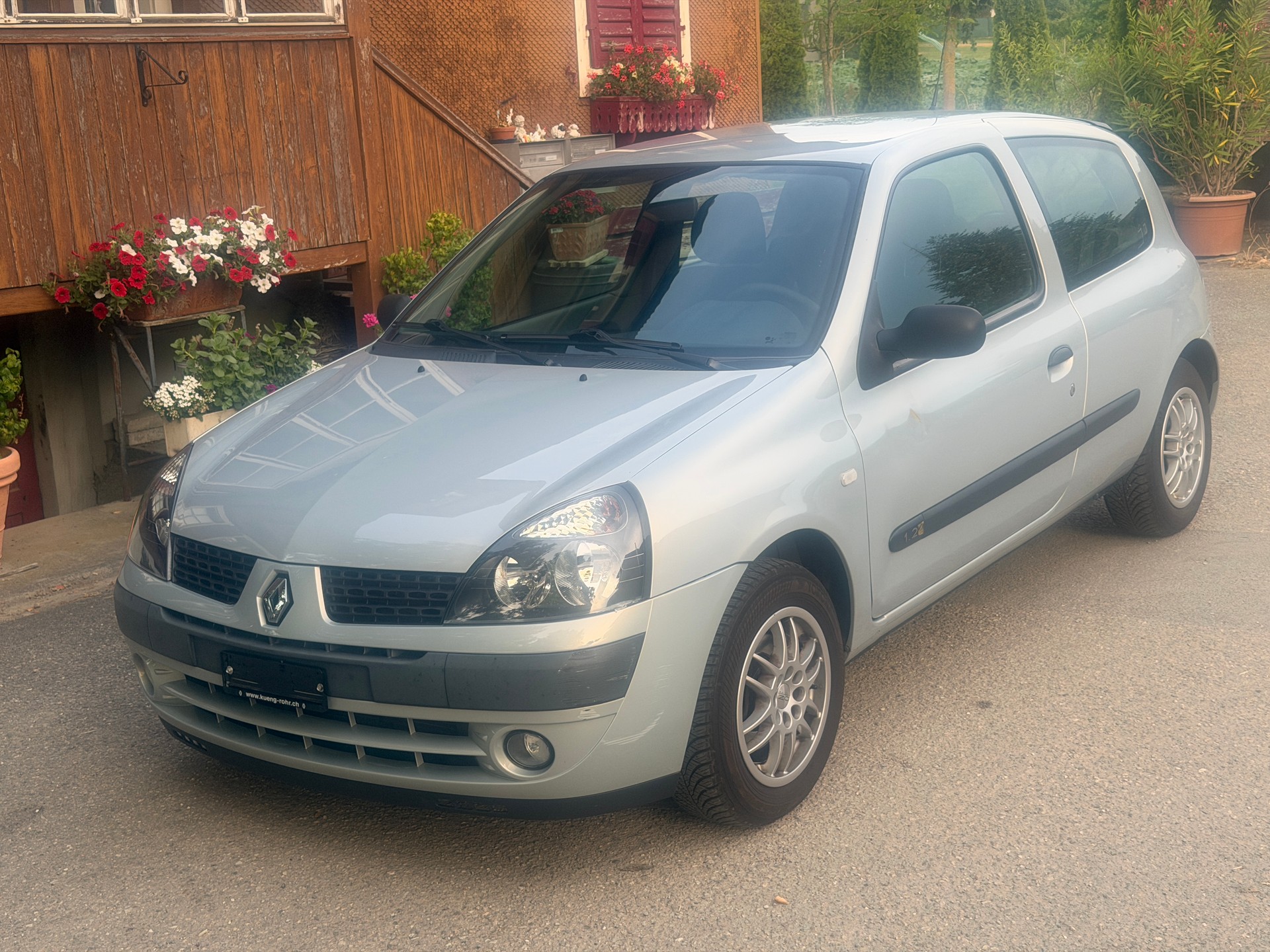 RENAULT Clio 1.2 Authentique Pack-image-1