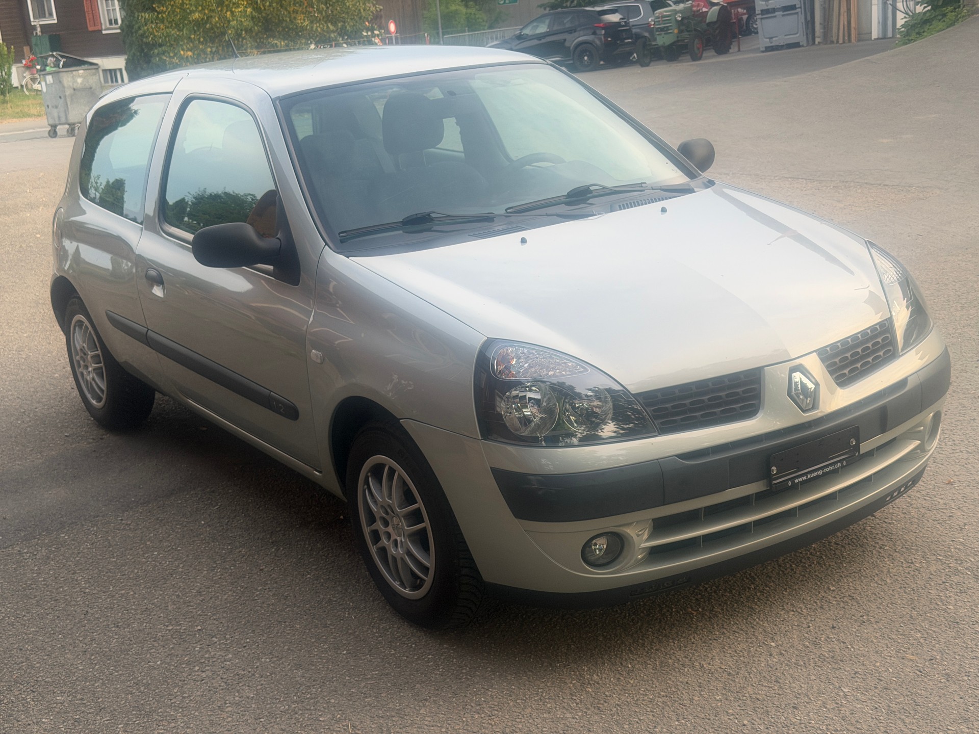 RENAULT Clio 1.2 Authentique Pack-image-2