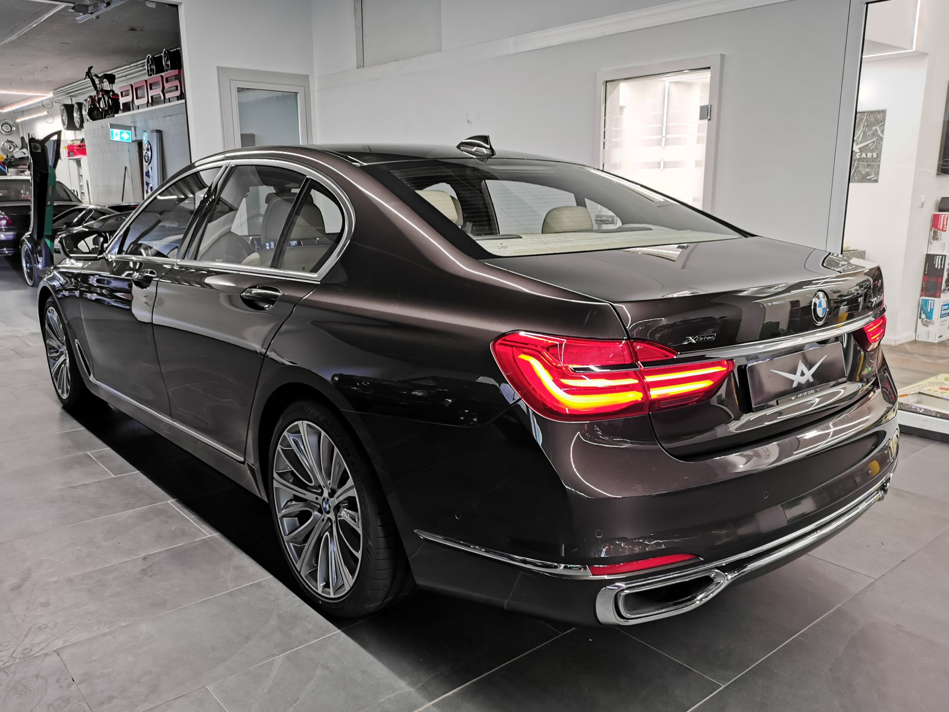 BMW 730d xDrive Steptronic-image-3