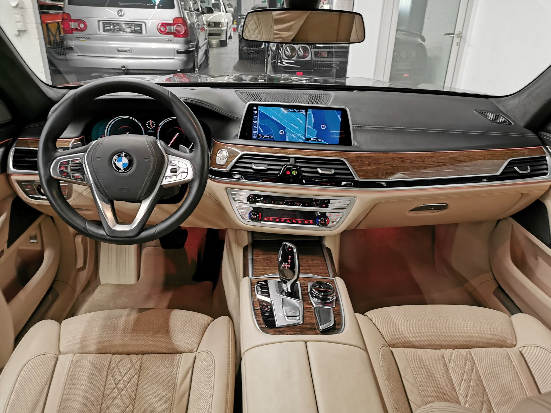 BMW 730d xDrive Steptronic-image-10