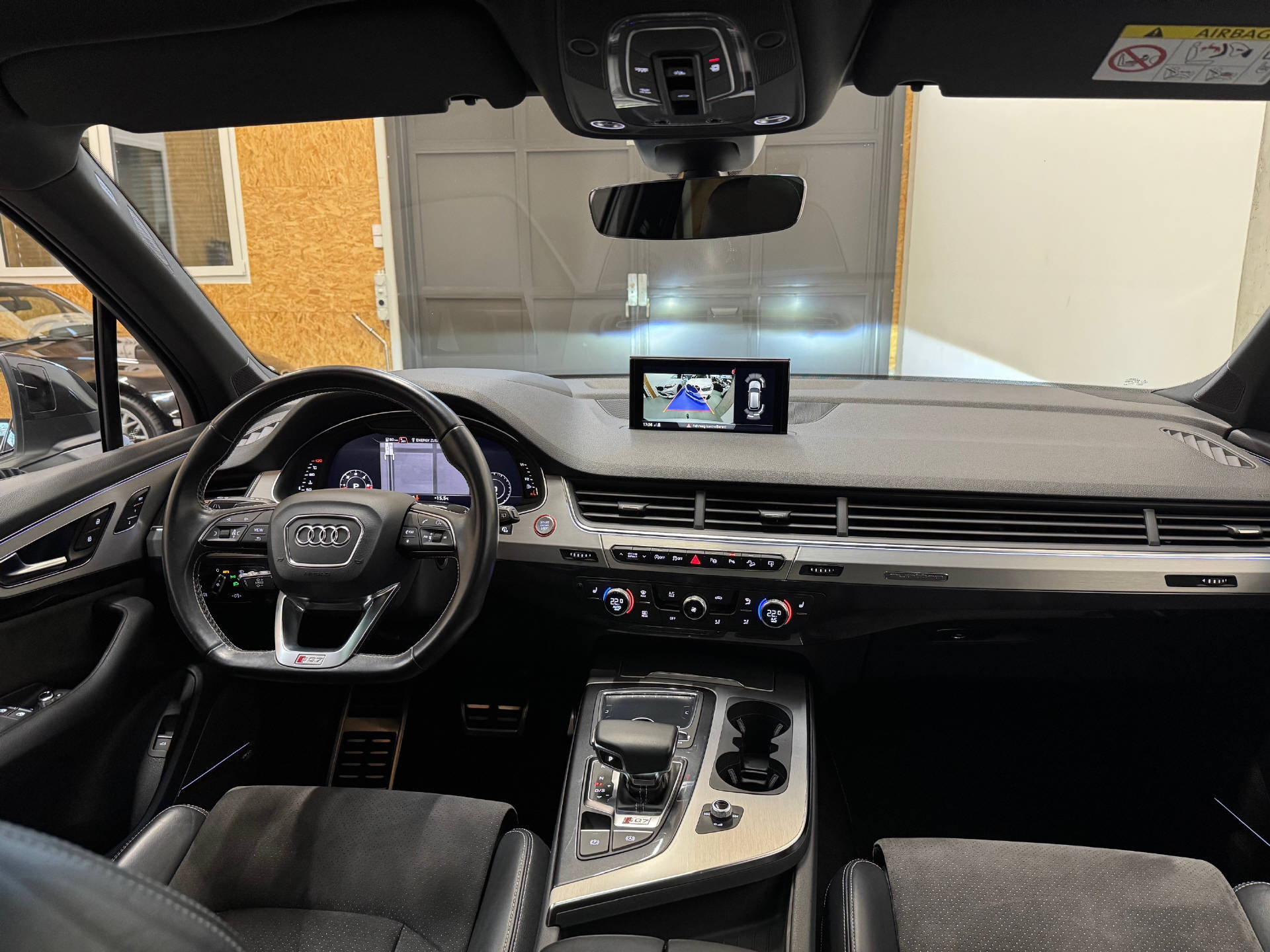 AUDI SQ7 4.0 V8 TDI quattro T-Tronic-image-5