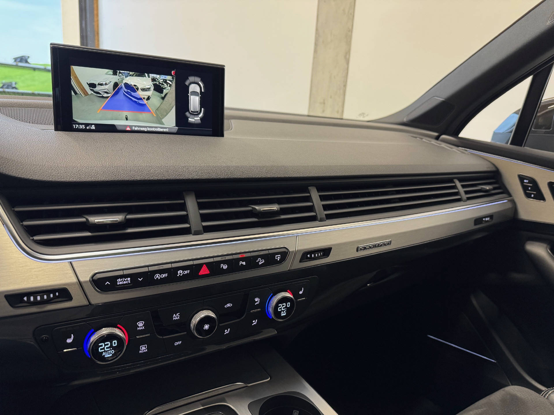 AUDI SQ7 4.0 V8 TDI quattro T-Tronic-image-8