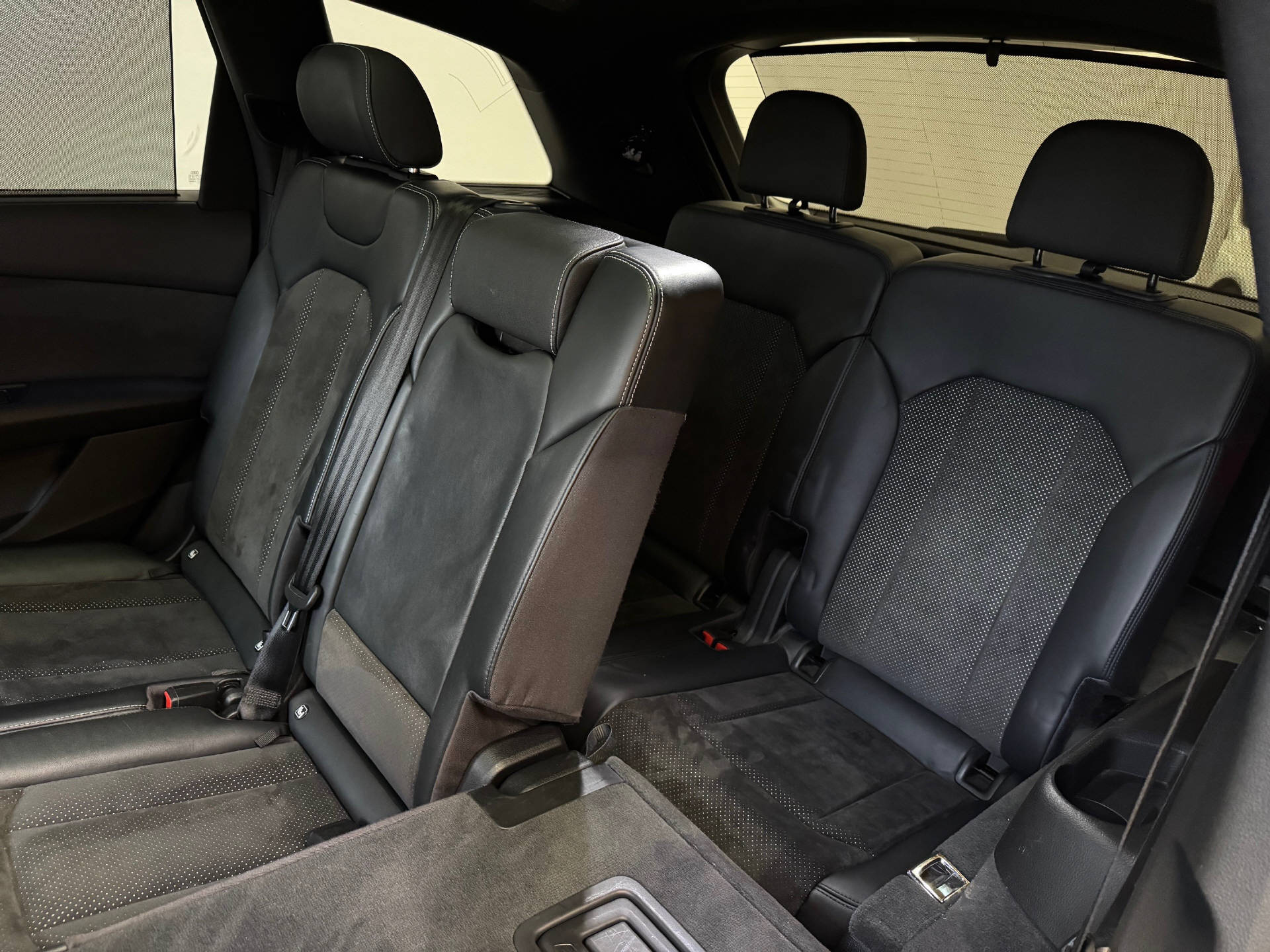 AUDI SQ7 4.0 V8 TDI quattro T-Tronic-image-4