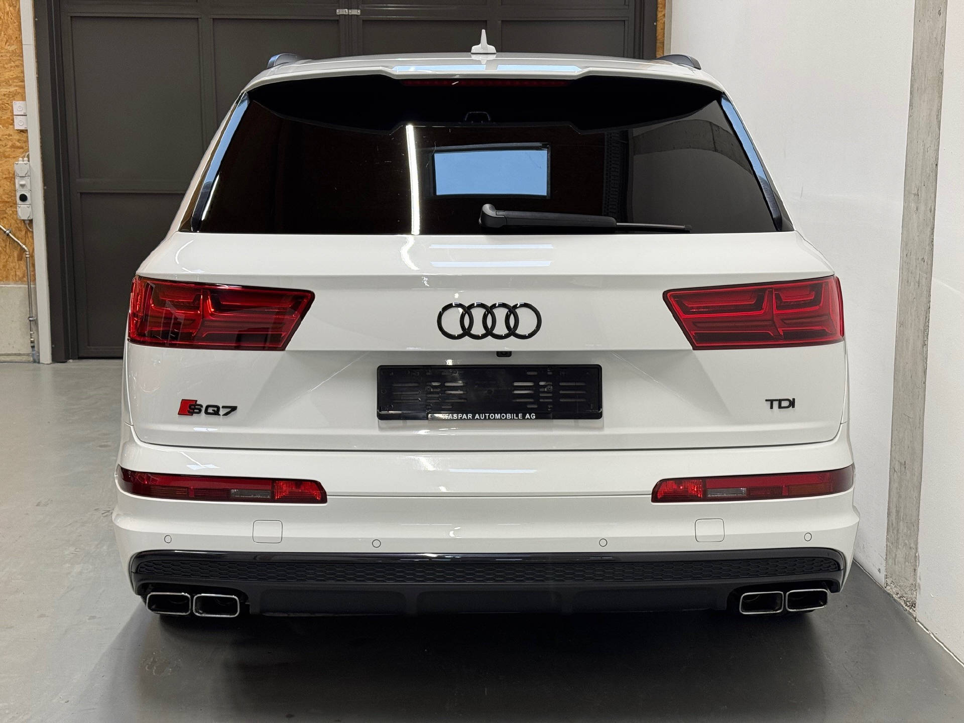 AUDI SQ7 4.0 V8 TDI quattro T-Tronic-image-15