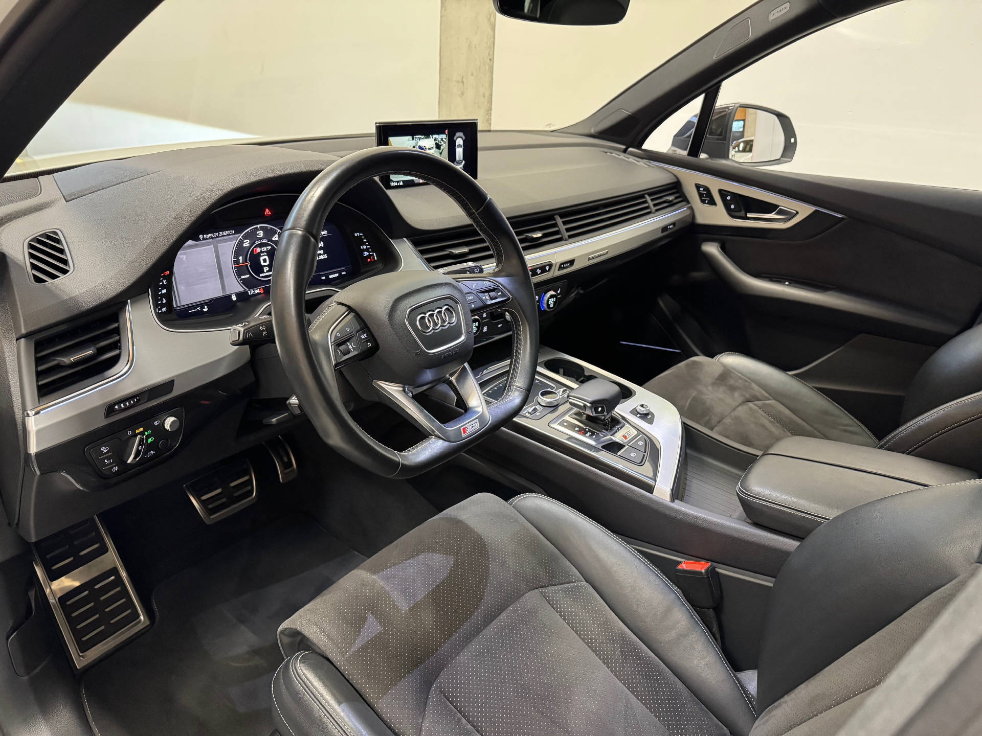 AUDI SQ7 4.0 V8 TDI quattro T-Tronic-image-2