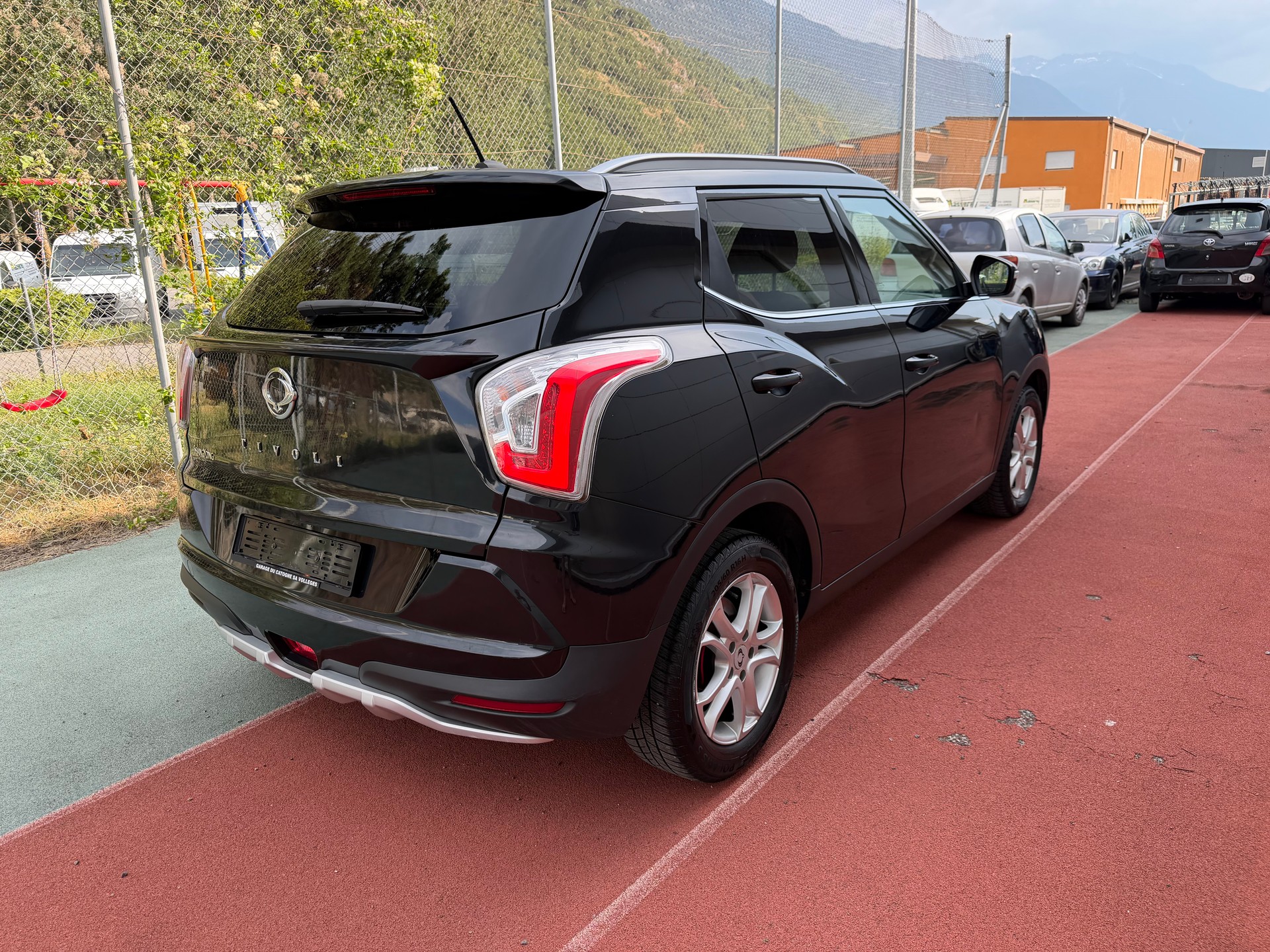KGM-SsangYong Tivoli 1.6 e-XGi Quartz 2WD-image-3