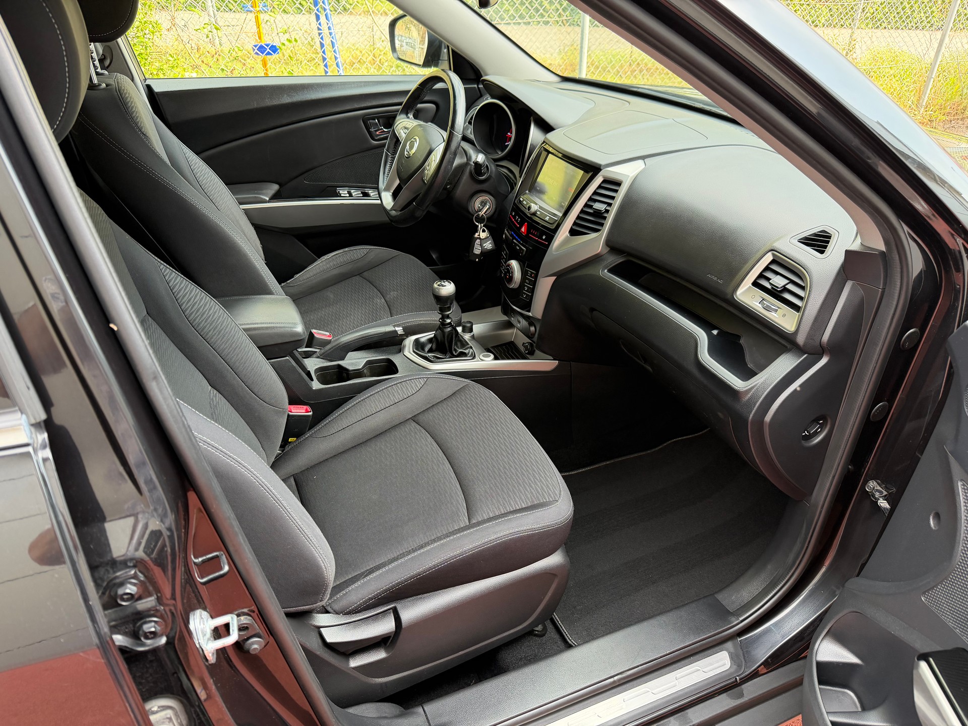 KGM-SsangYong Tivoli 1.6 e-XGi Quartz 2WD-image-9