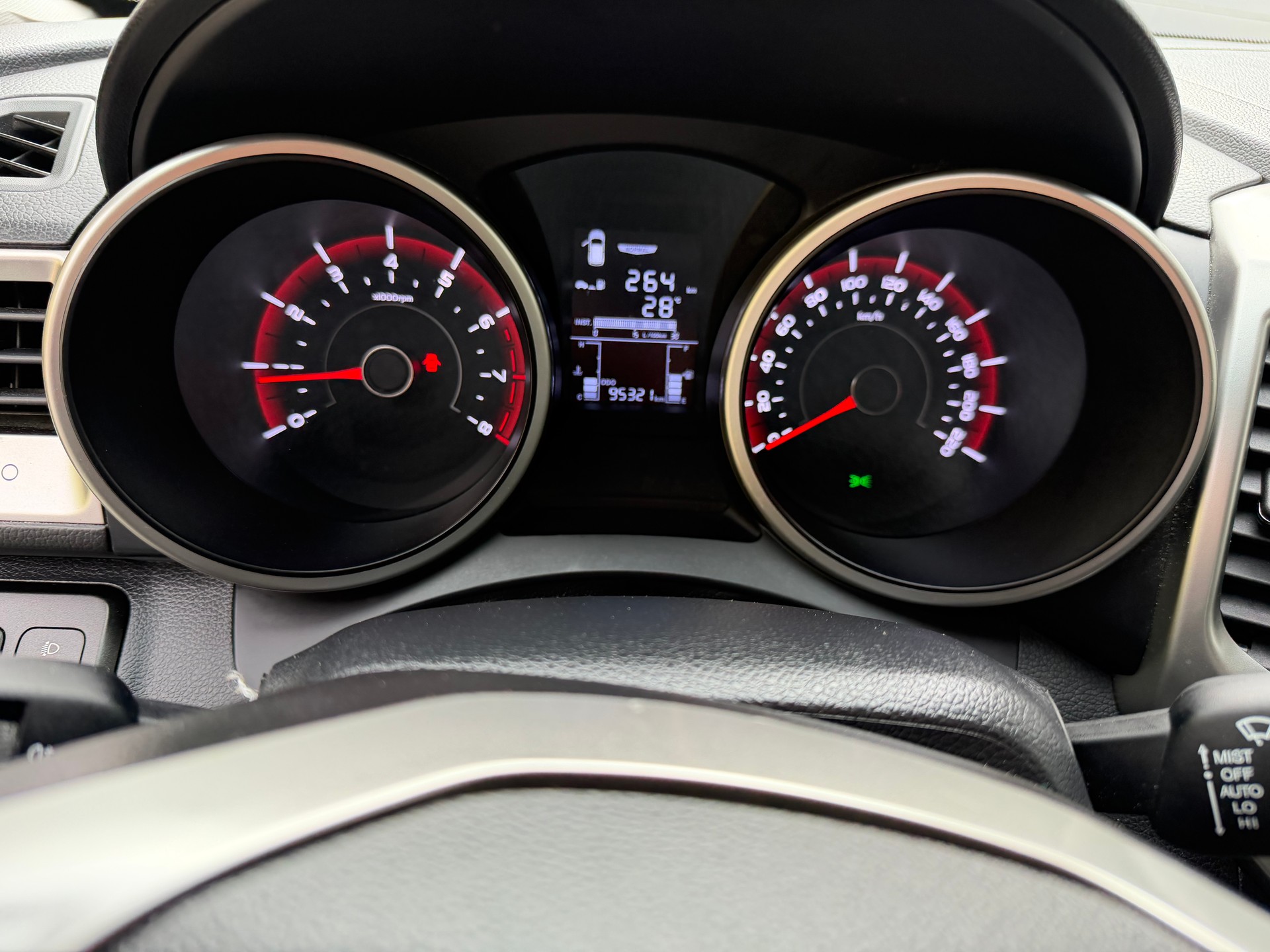 KGM-SsangYong Tivoli 1.6 e-XGi Quartz 2WD-image-6