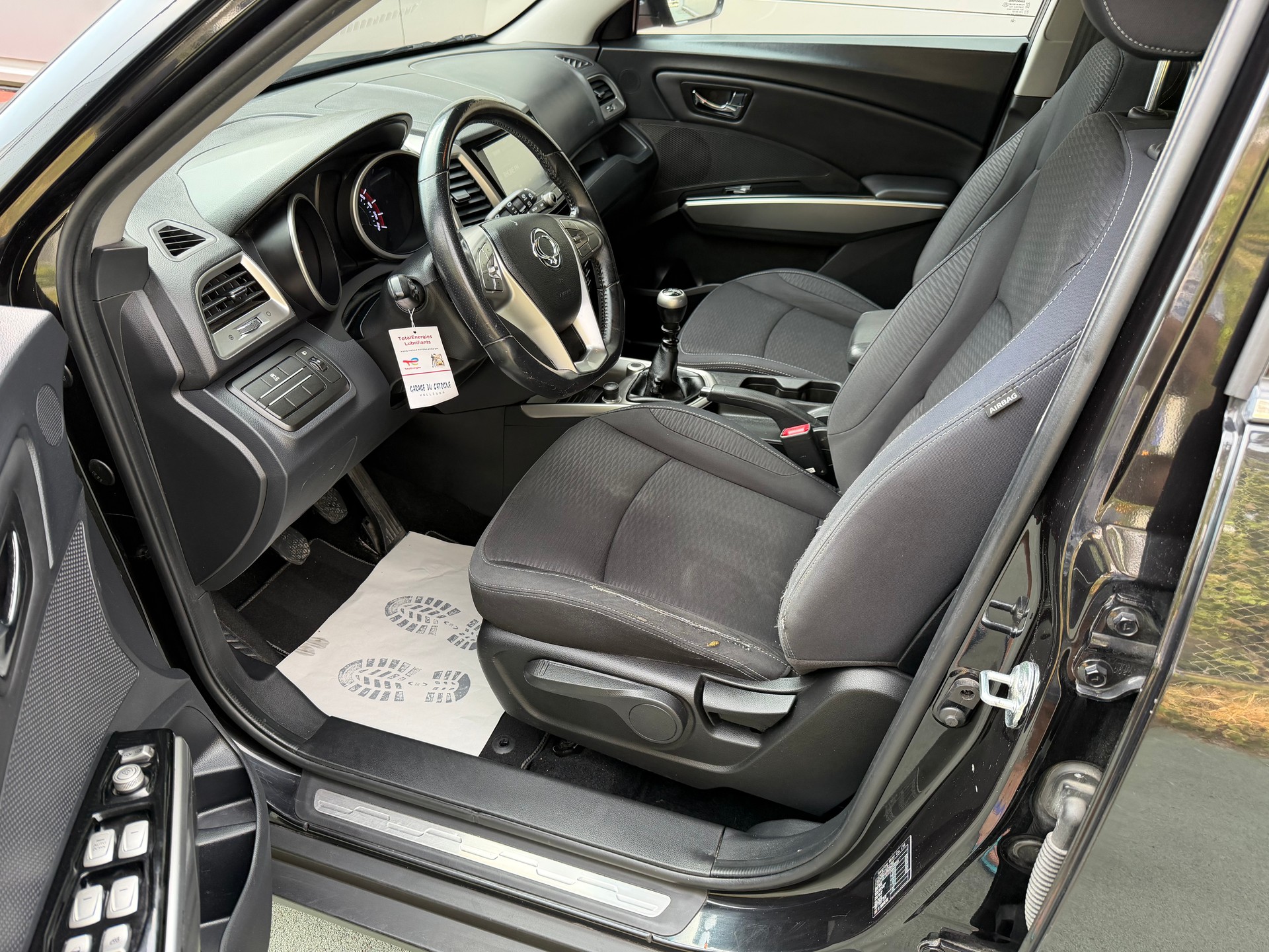 KGM-SsangYong Tivoli 1.6 e-XGi Quartz 2WD-image-8