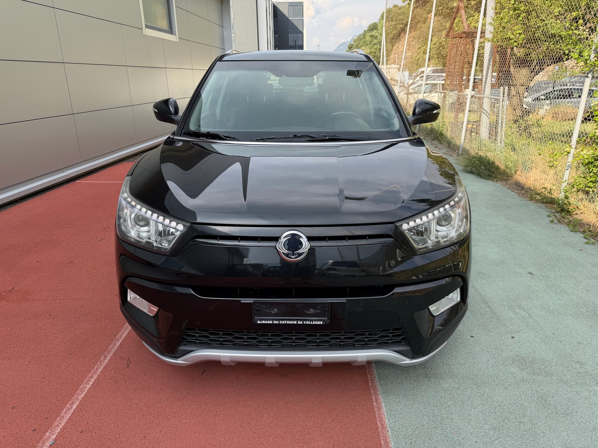 KGM-SsangYong Tivoli 1.6 e-XGi Quartz 2WD-image-2