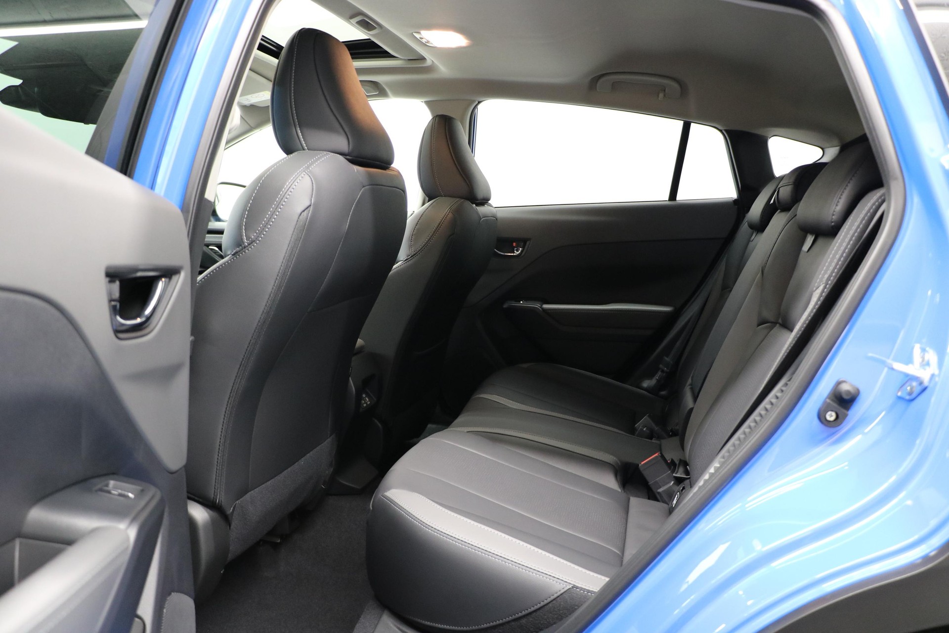 SUBARU Crosstrek 2.0i e-Boxer Luxury-image-12