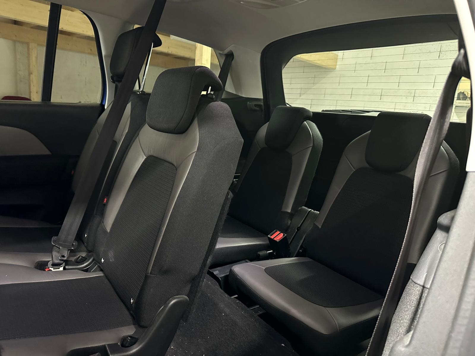 CITROEN Grand C4 Picasso 1.6i 16V e-THP Intensive-image-6
