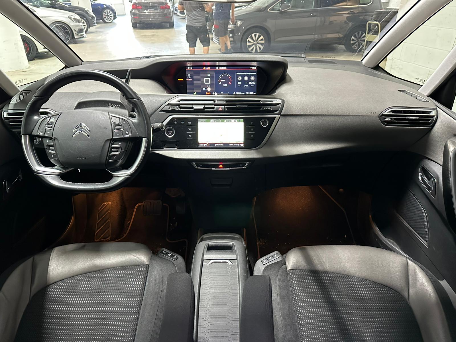 CITROEN Grand C4 Picasso 1.6i 16V e-THP Intensive-image-8