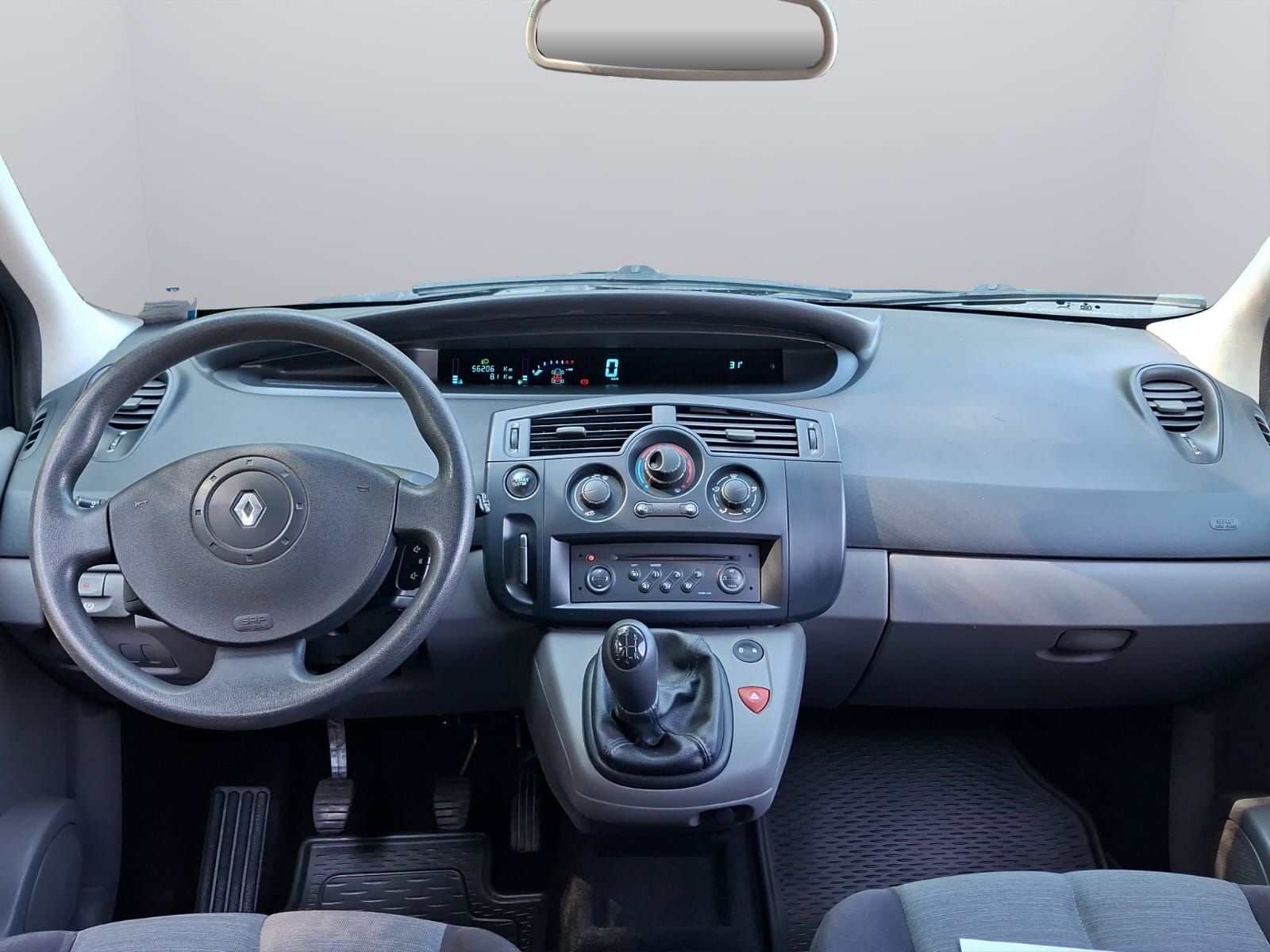 RENAULT Scénic 1.6 16V Dynamique-image-10