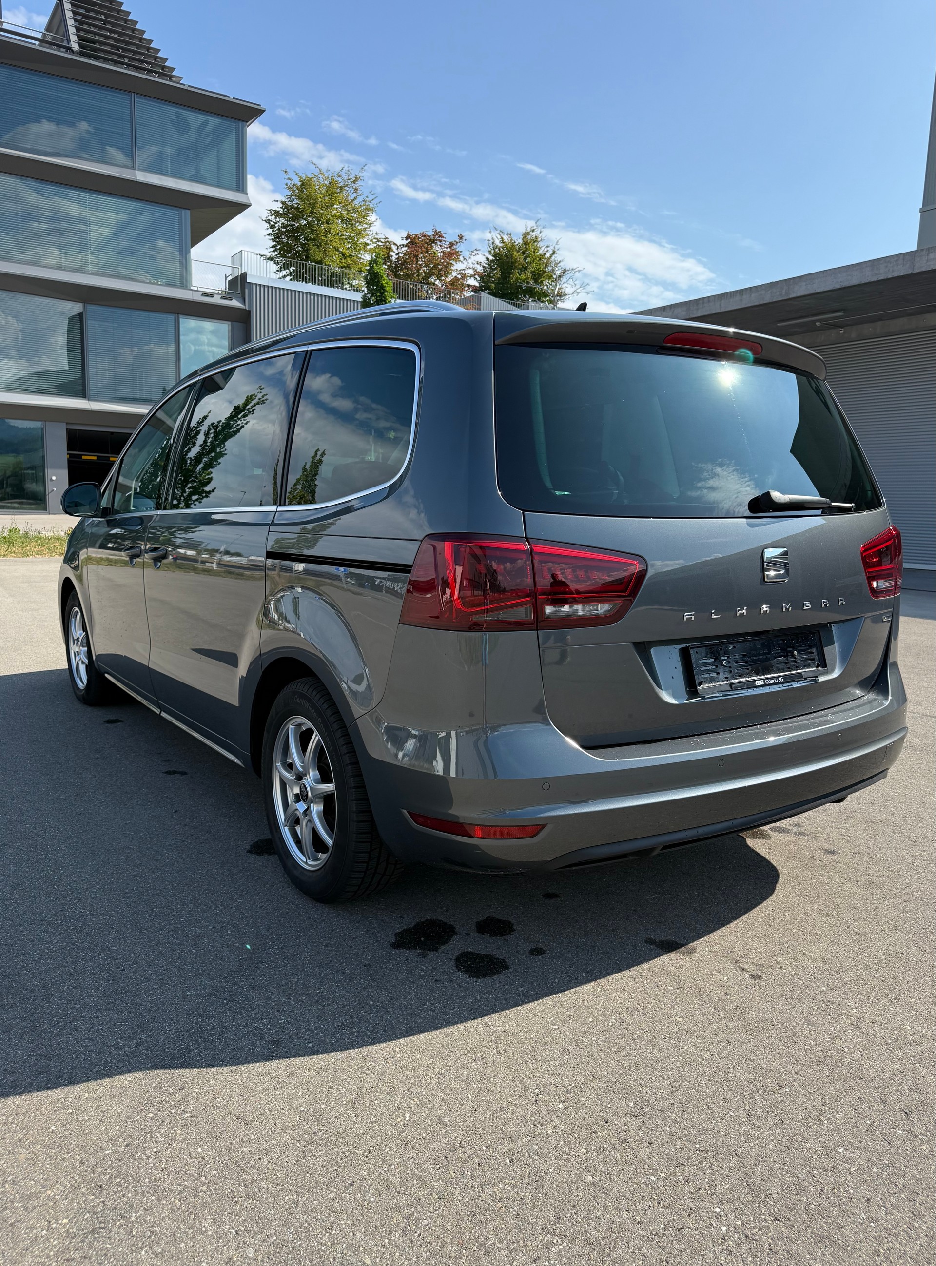SEAT ALHAMBRA-image-7