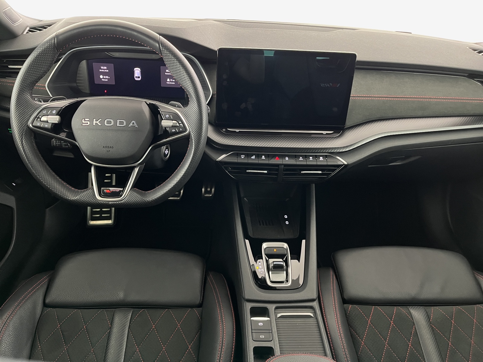 SKODA Octavia Combi 2.0 TSI DSG RS-image-8
