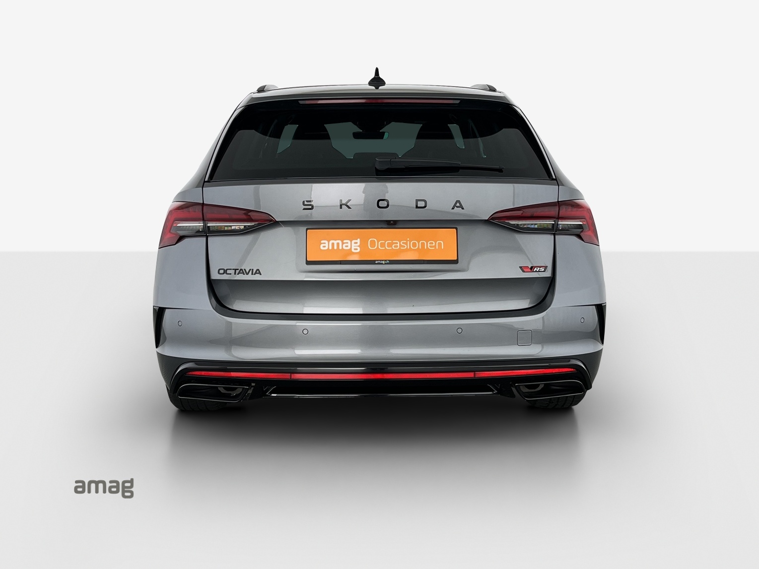 SKODA Octavia Combi 2.0 TSI DSG RS-image-3
