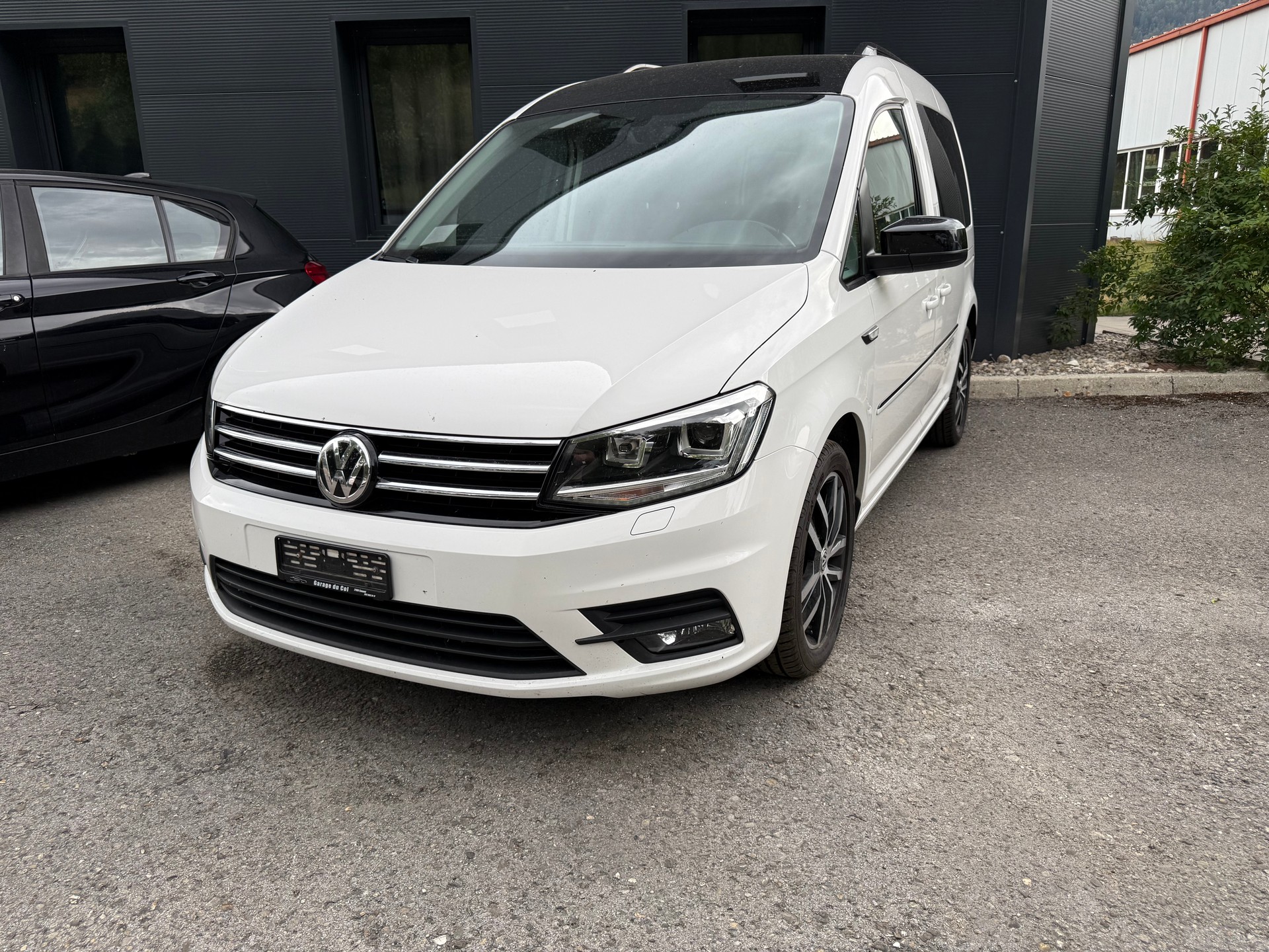 VW Caddy 2.0 TDI Edition 35 DSG-image-1