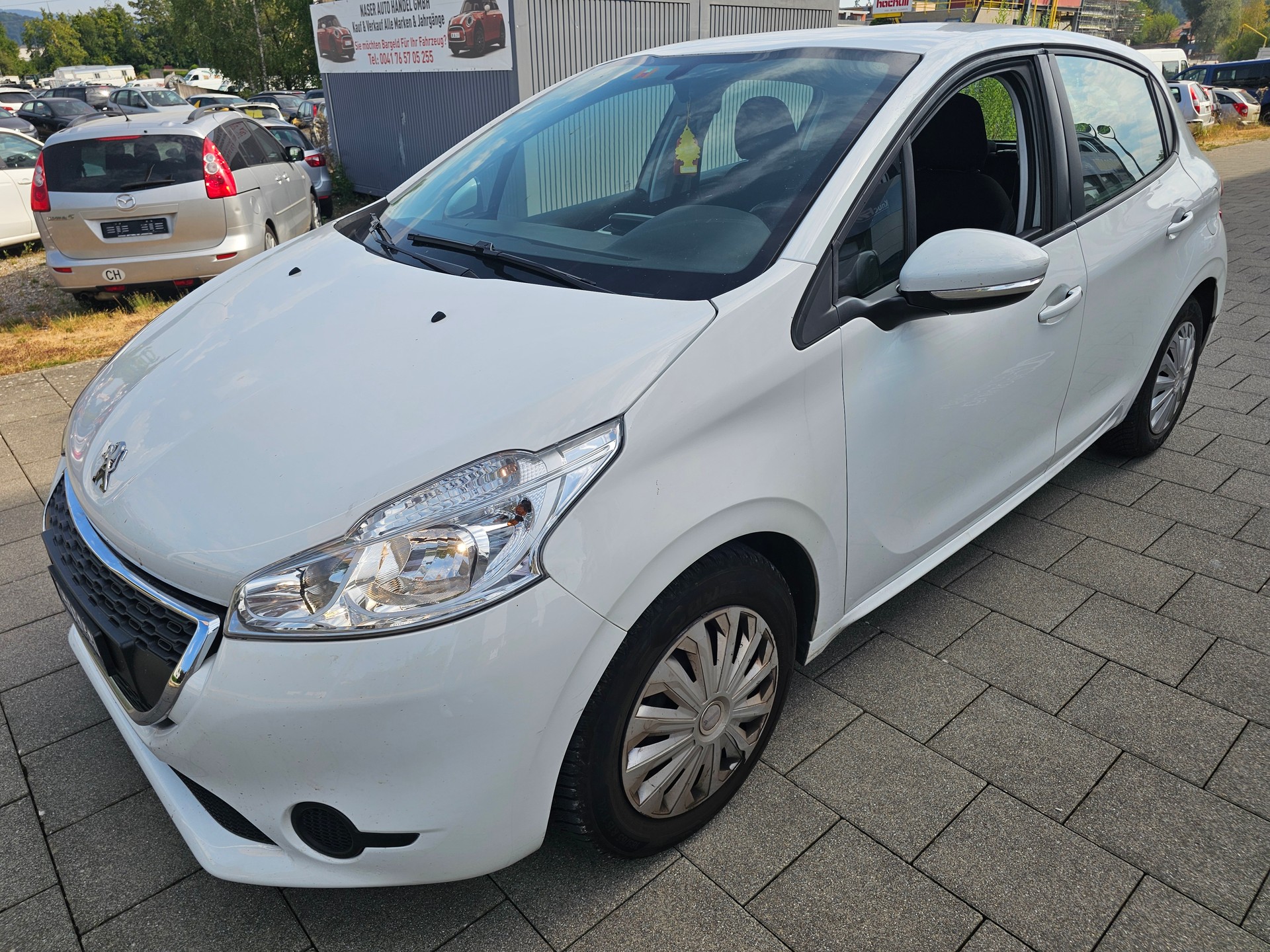 PEUGEOT 208 1.2 VTI Access-image-1