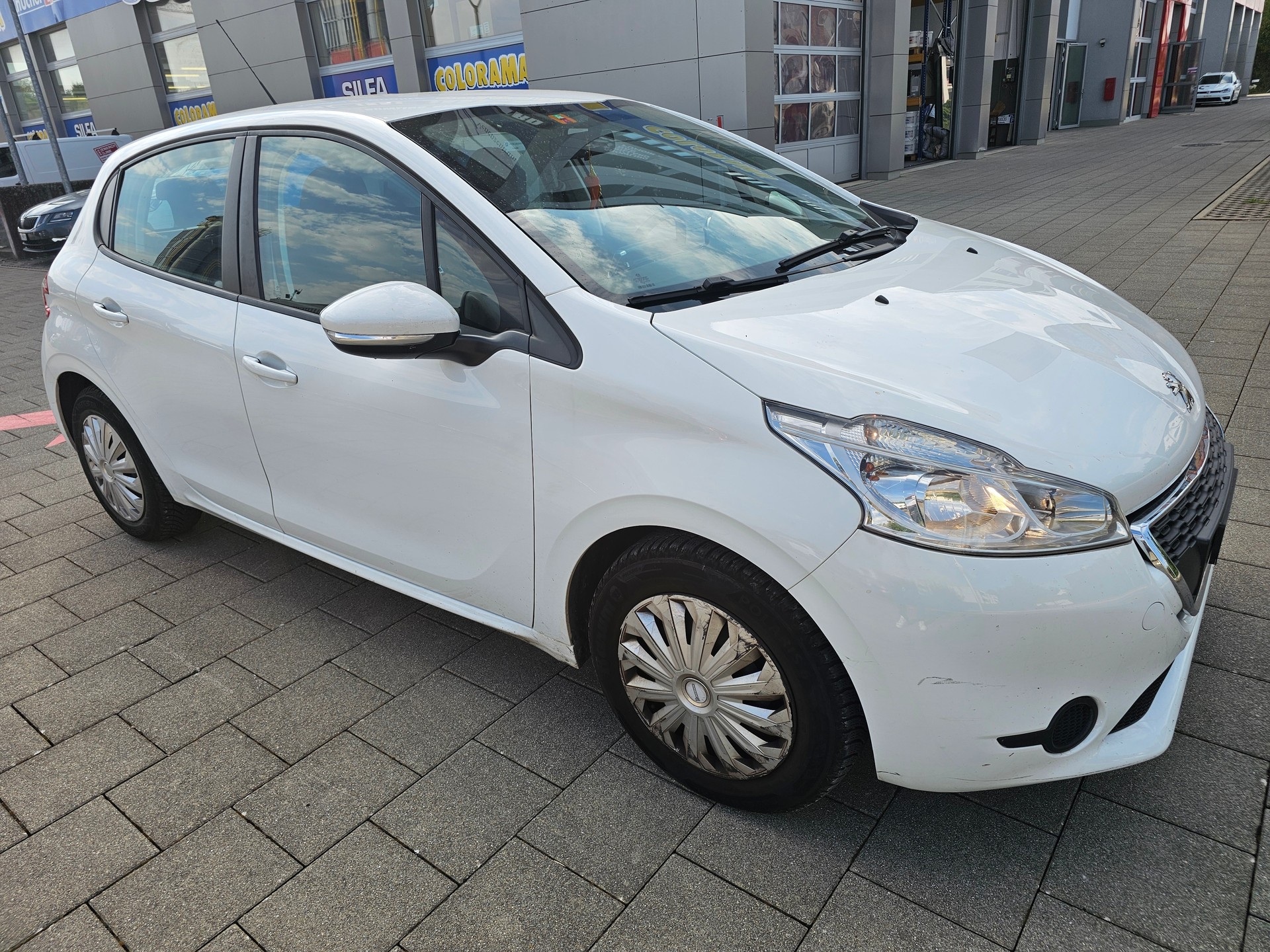 PEUGEOT 208 1.2 VTI Access-image-2