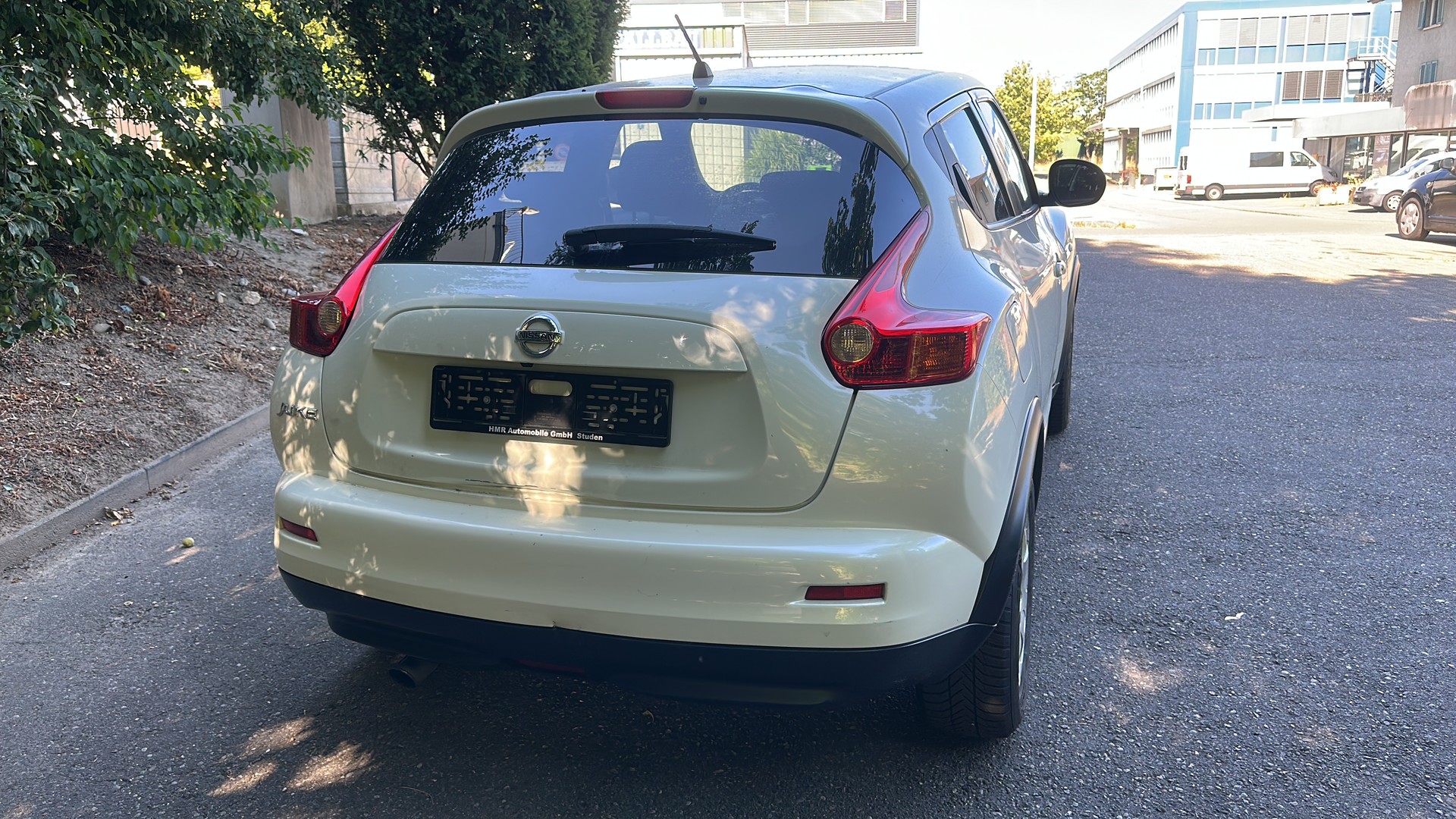 NISSAN Juke 1.6 DIG-T tekna 4x4 Xtronic M-CVT-image-4