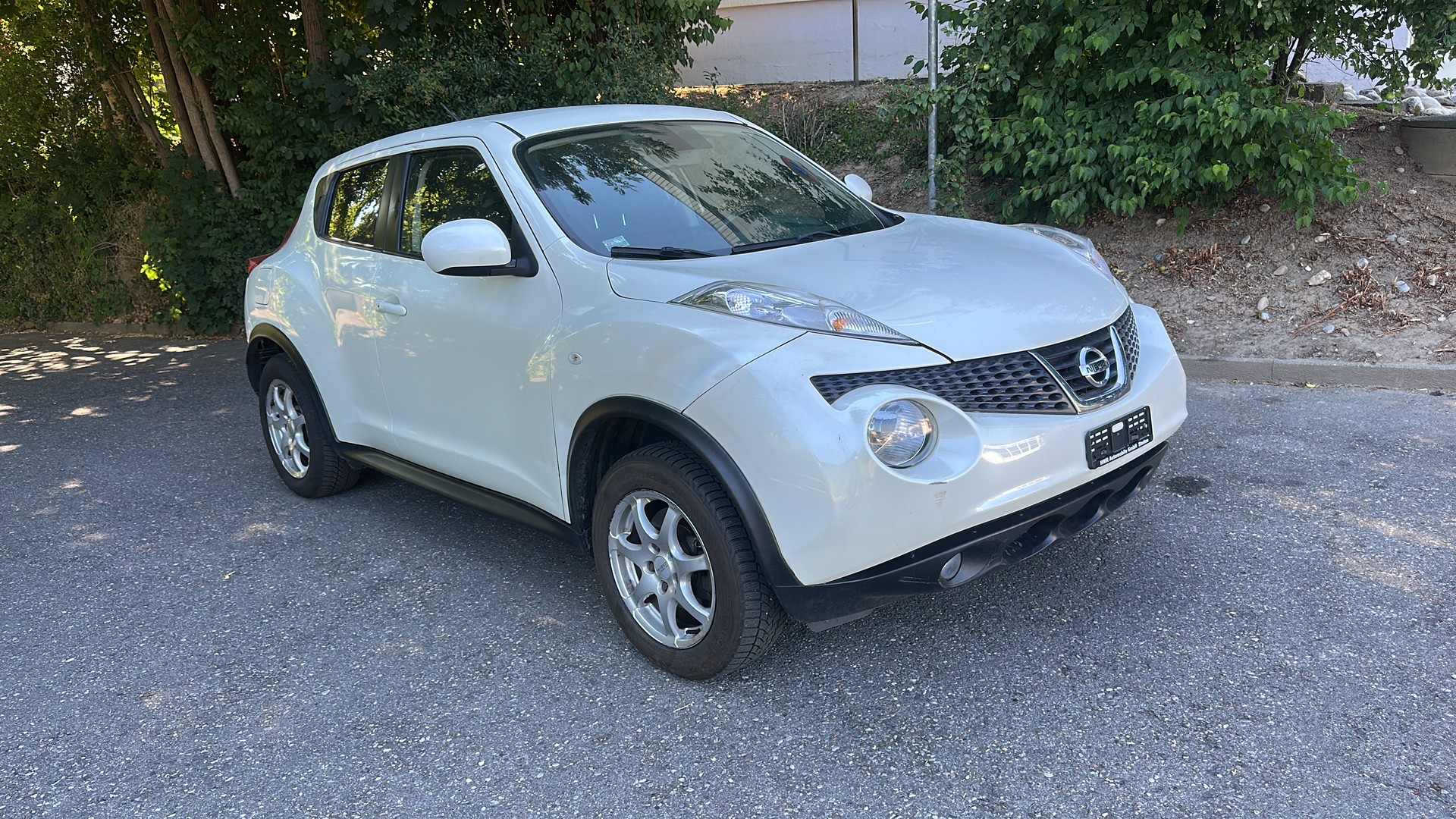 NISSAN Juke 1.6 DIG-T tekna 4x4 Xtronic M-CVT-image-1