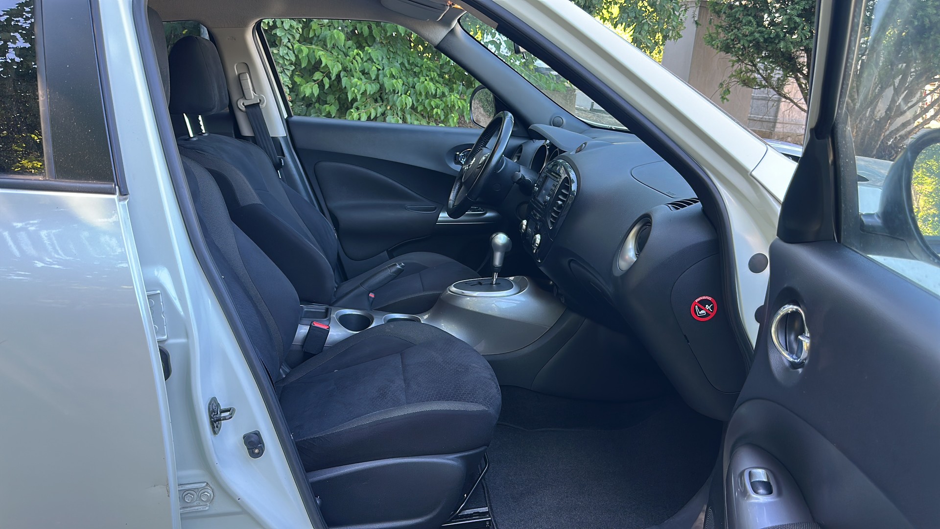 NISSAN Juke 1.6 DIG-T tekna 4x4 Xtronic M-CVT-image-9