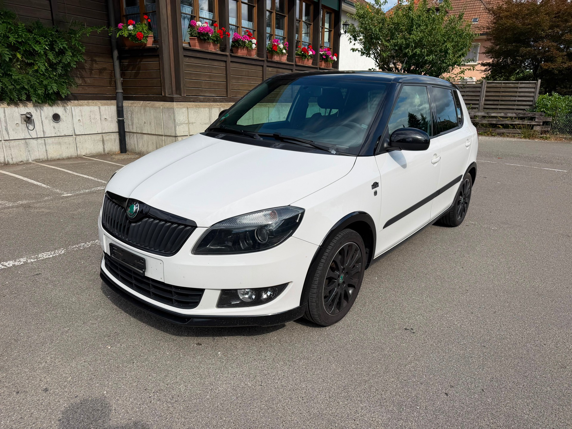 SKODA Fabia 1.2 TSI Monte Carlo-image-1