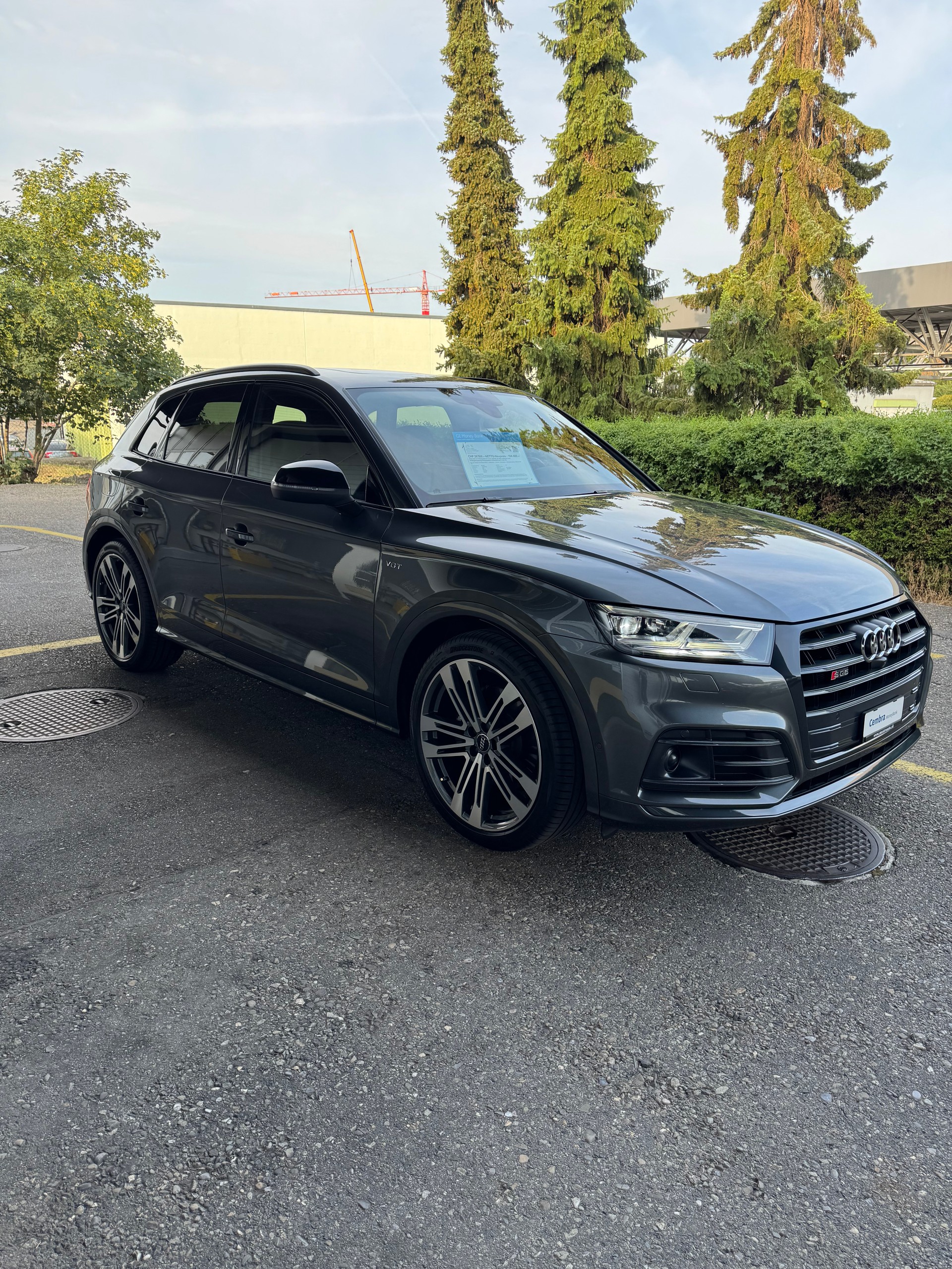 AUDI SQ5 3.0 TFSI Quattro S-Tronic 354 PS mit allen Optionen und Anhängerkupplung Panoramadach Sitzbelüftung 21 Zoll Alu-image-18