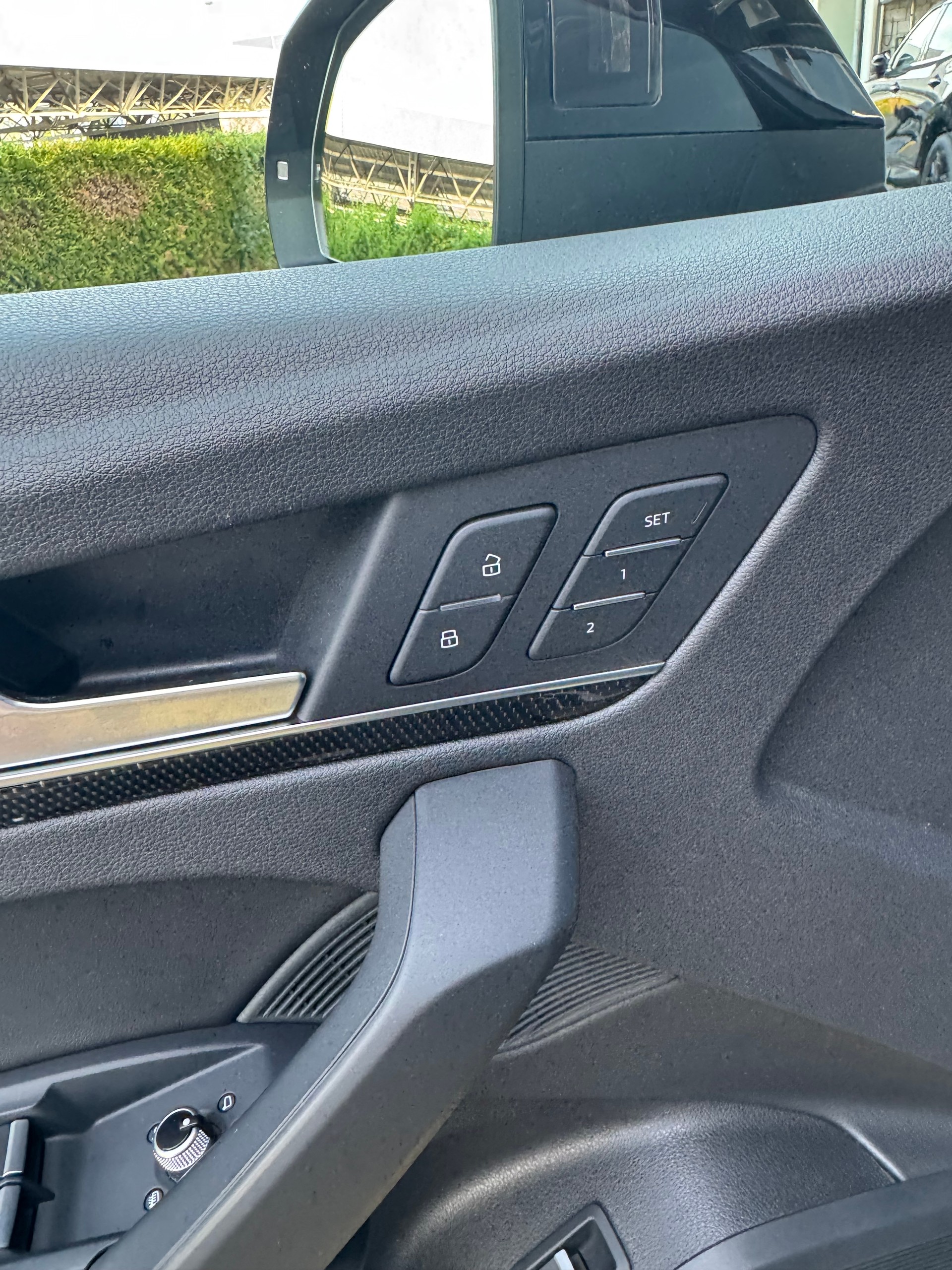 AUDI SQ5 3.0 TFSI Quattro S-Tronic 354 PS mit allen Optionen und Anhängerkupplung Panoramadach Sitzbelüftung 21 Zoll Alu-image-10