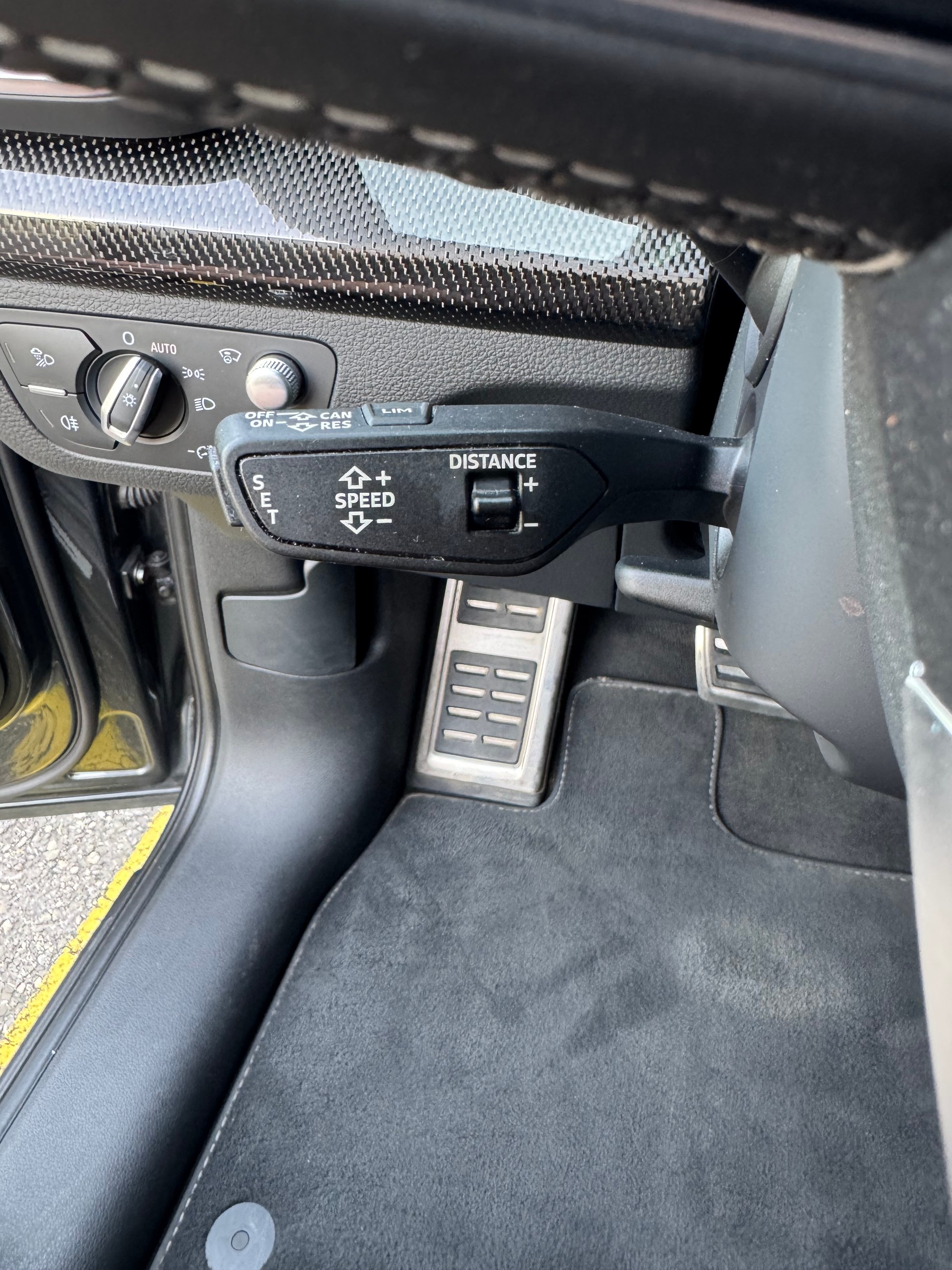 AUDI SQ5 3.0 TFSI Quattro S-Tronic 354 PS mit allen Optionen und Anhängerkupplung Panoramadach Sitzbelüftung 21 Zoll Alu-image-14