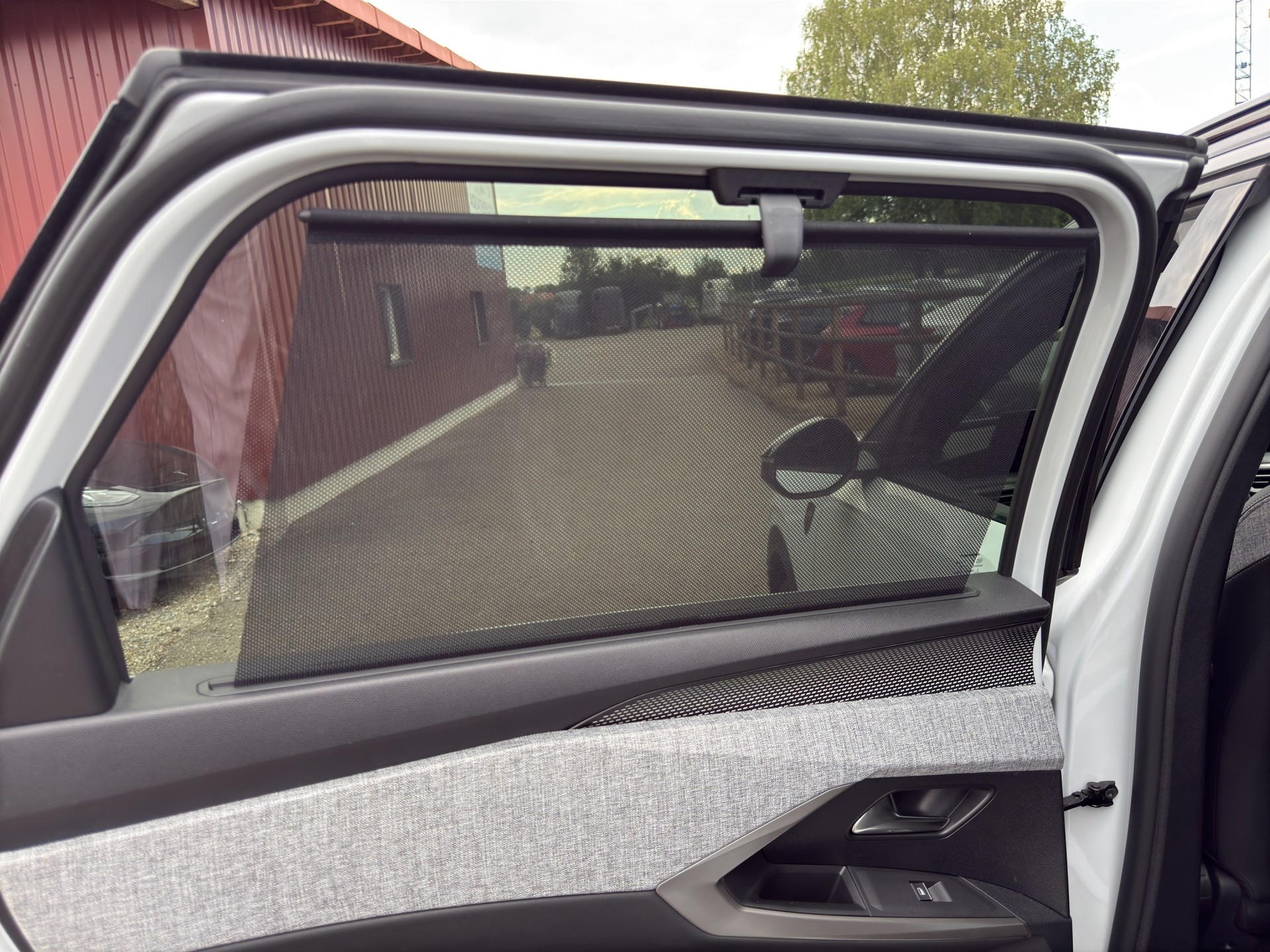 PEUGEOT 5008 1.2 Hybrid e-DCS6 GT 7 Plätzer-image-32