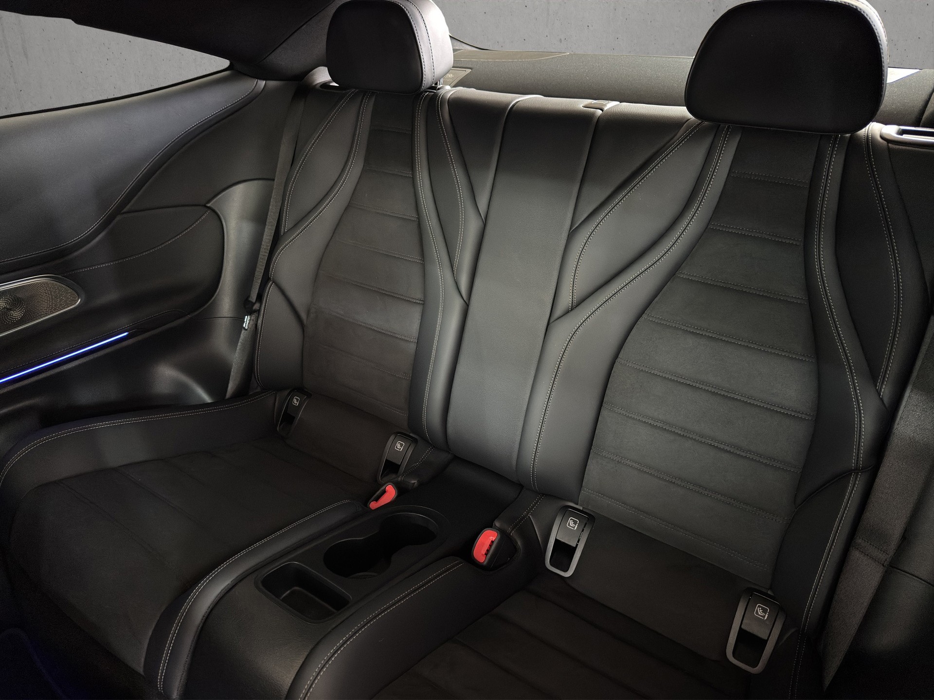 MERCEDES-BENZ CLE 200 Coupé AMG Line 4Matic 9G-Tronic "Pano-Burmester-Digital Light-360°Kam."-image-11