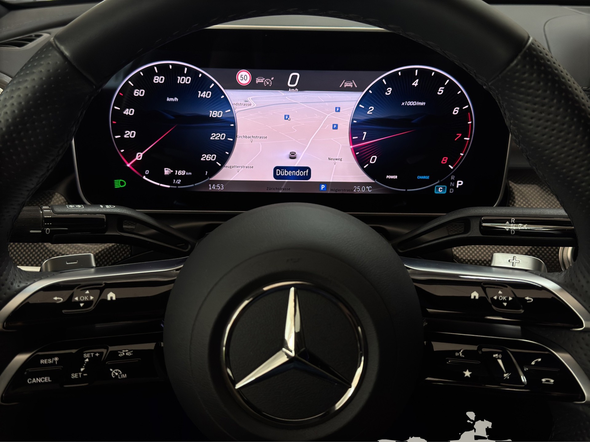 MERCEDES-BENZ CLE 200 Coupé AMG Line 4Matic 9G-Tronic "Pano-Burmester-Digital Light-360°Kam."-image-15